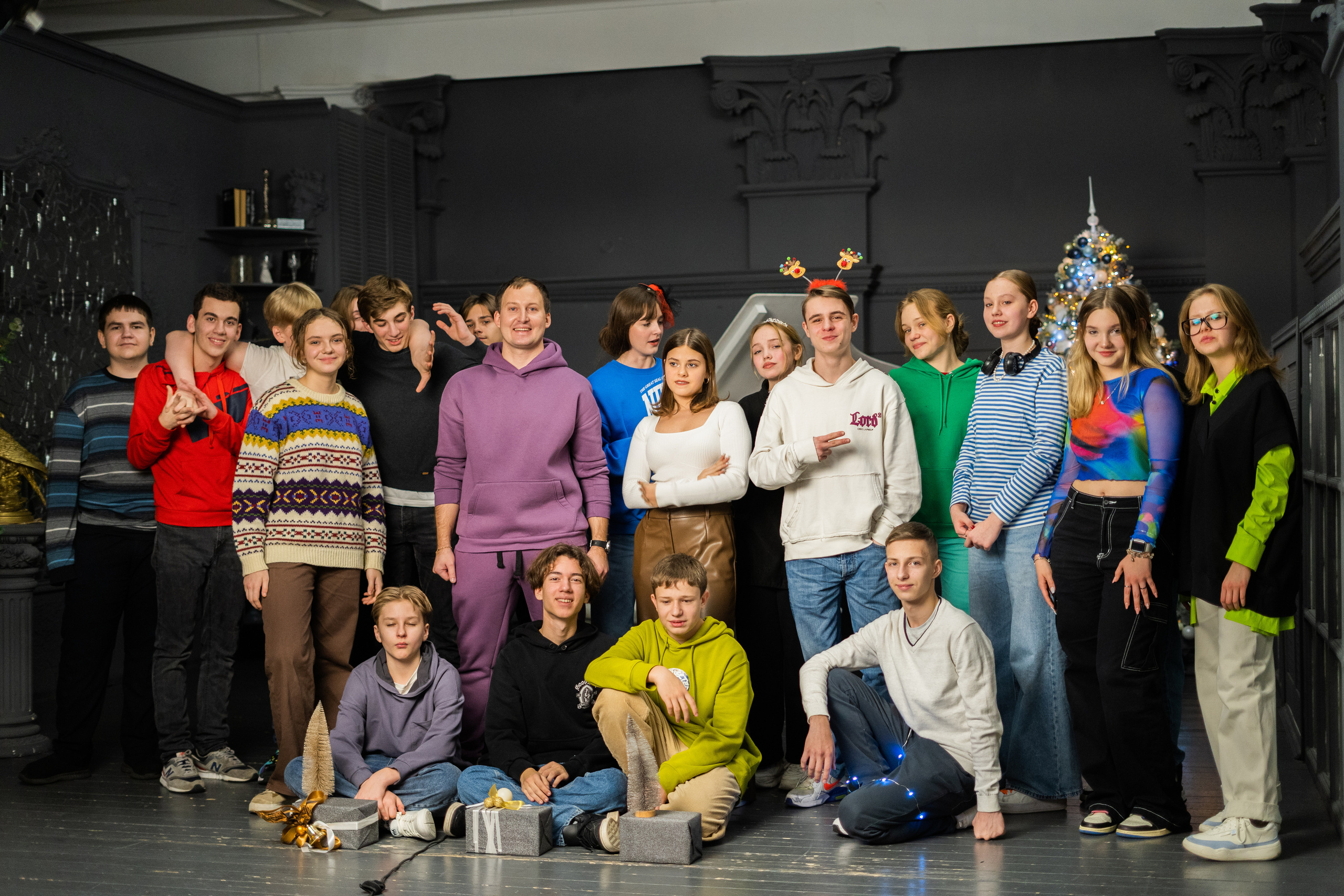 Школьная фотосессия в студии Нижний Новгород.новогодняя. Фотограф на крещение и венчание в Нижнем Новгороде.Свадебный Фотограф