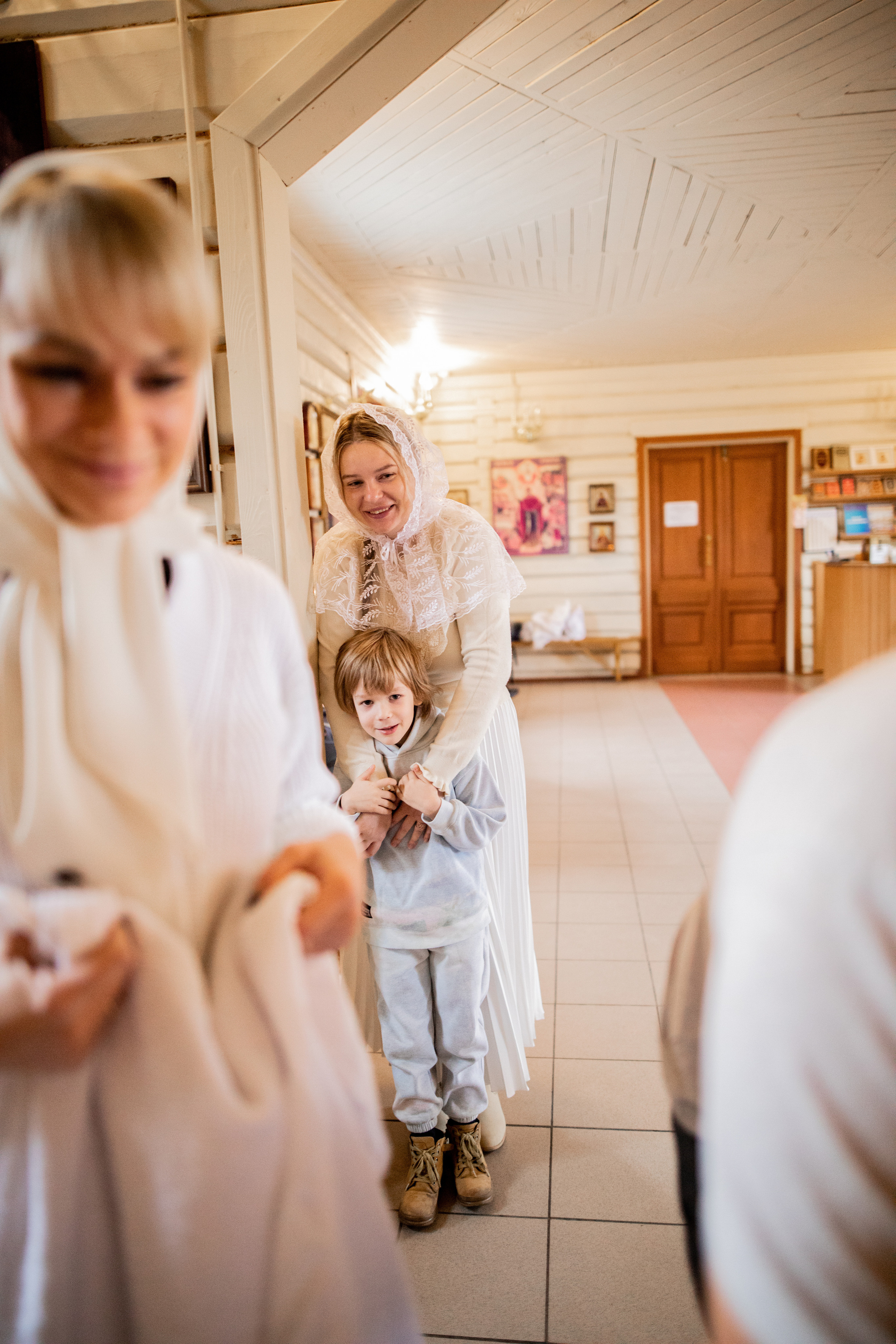 Крещение в Храме в честь Тихвинской иконы Божией Матери. Фотограф на крещение и венчание в Нижнем Новгороде.Свадебный Фотограф