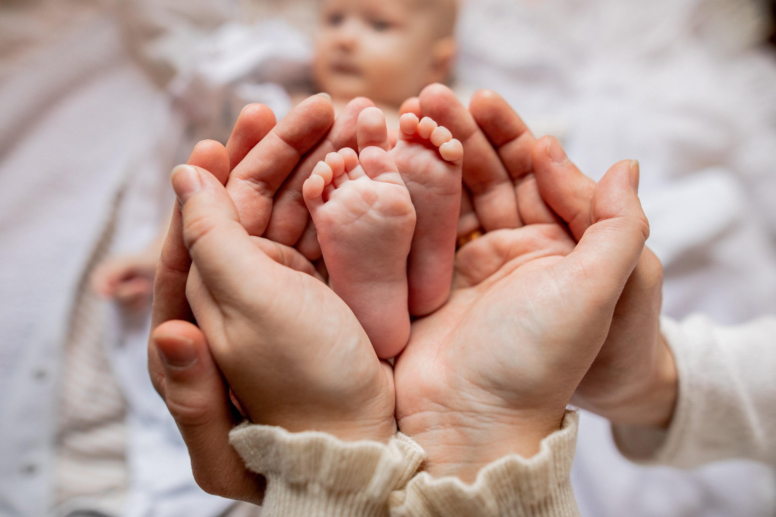 Крещение в Храме в честь Тихвинской иконы Божией Матери. Фотограф на крещение и венчание в Нижнем Новгороде.Свадебный Фотограф
