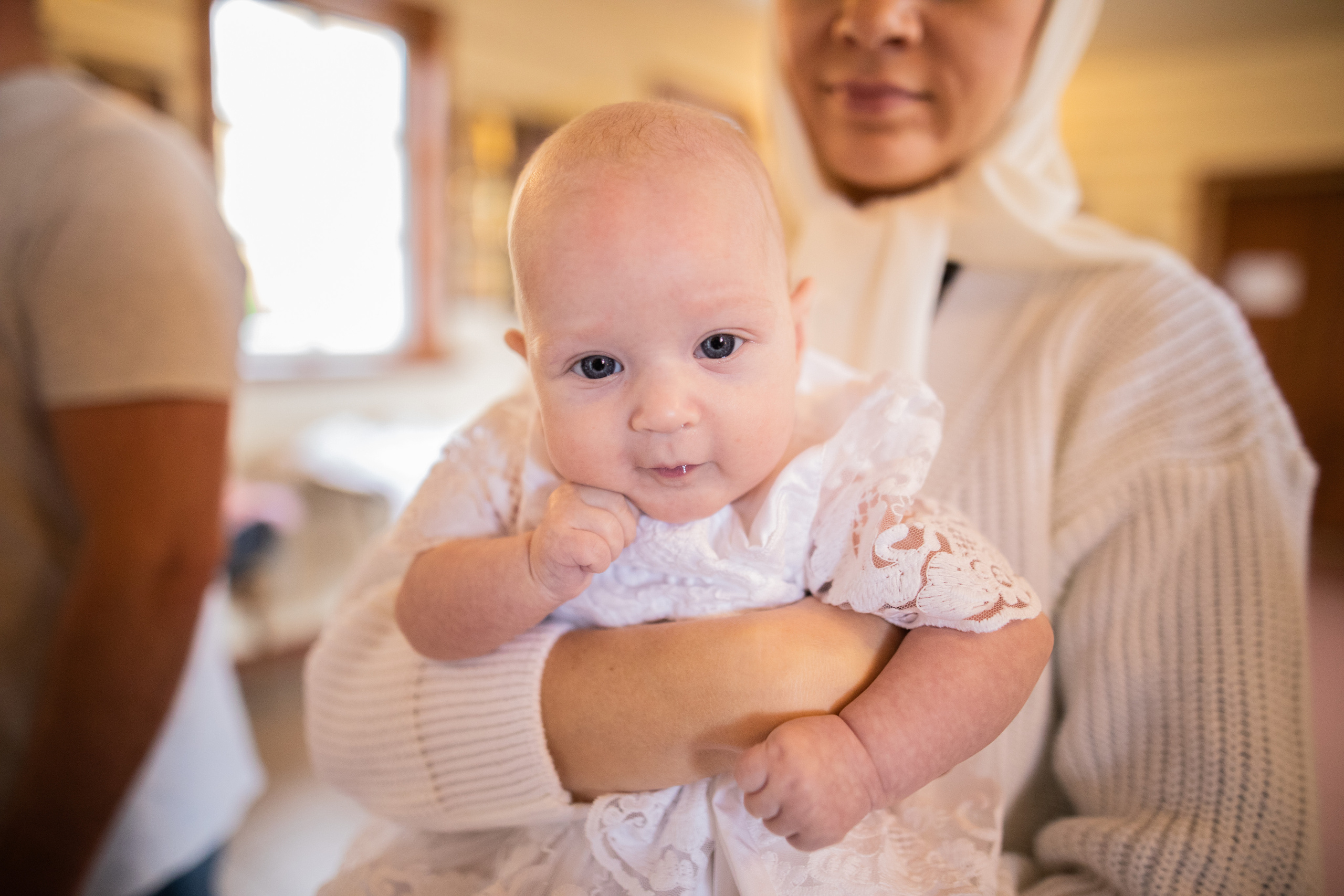 Крещение в Храме в честь Тихвинской иконы Божией Матери. Фотограф на крещение и венчание в Нижнем Новгороде.Свадебный Фотограф