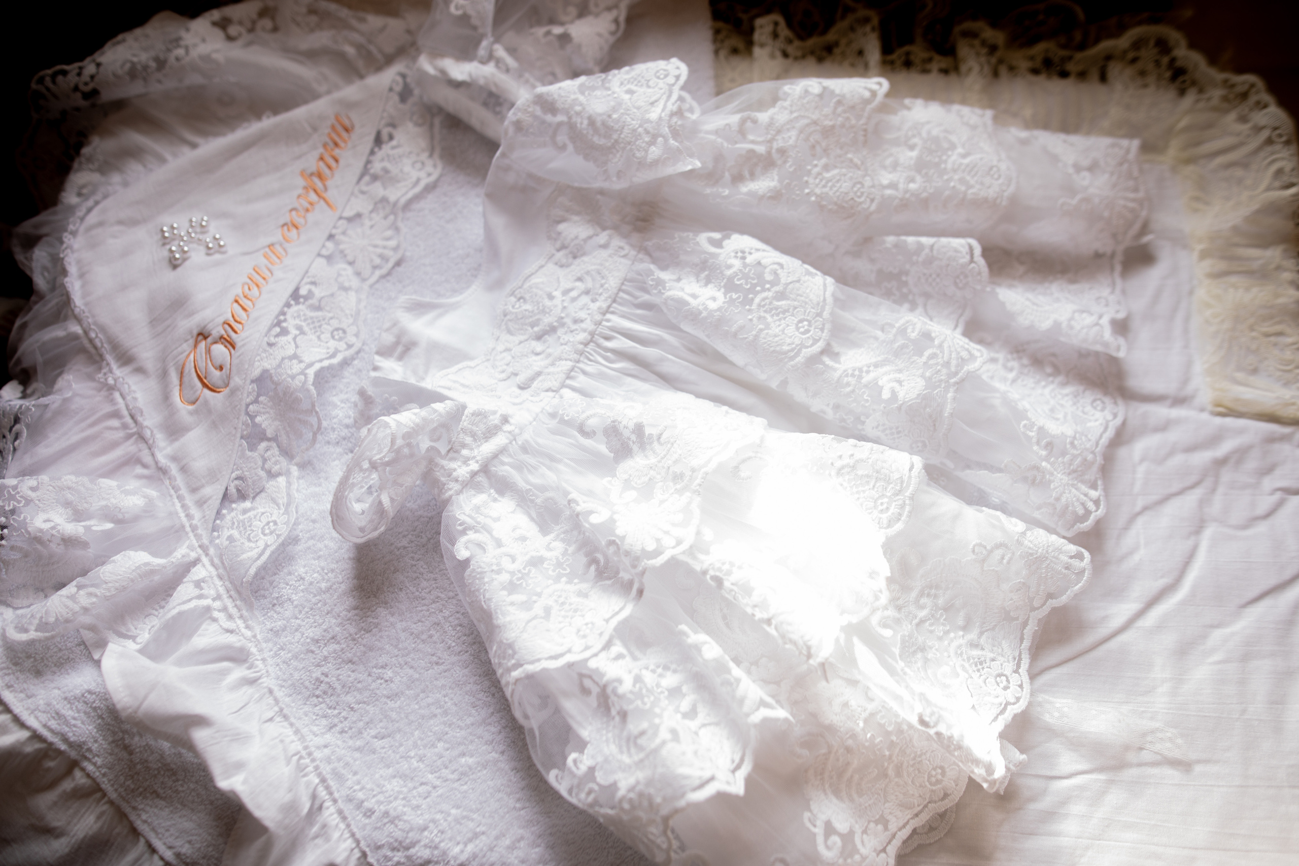 Крещение в Храме в честь Тихвинской иконы Божией Матери. Фотограф на крещение и венчание в Нижнем Новгороде.Свадебный Фотограф