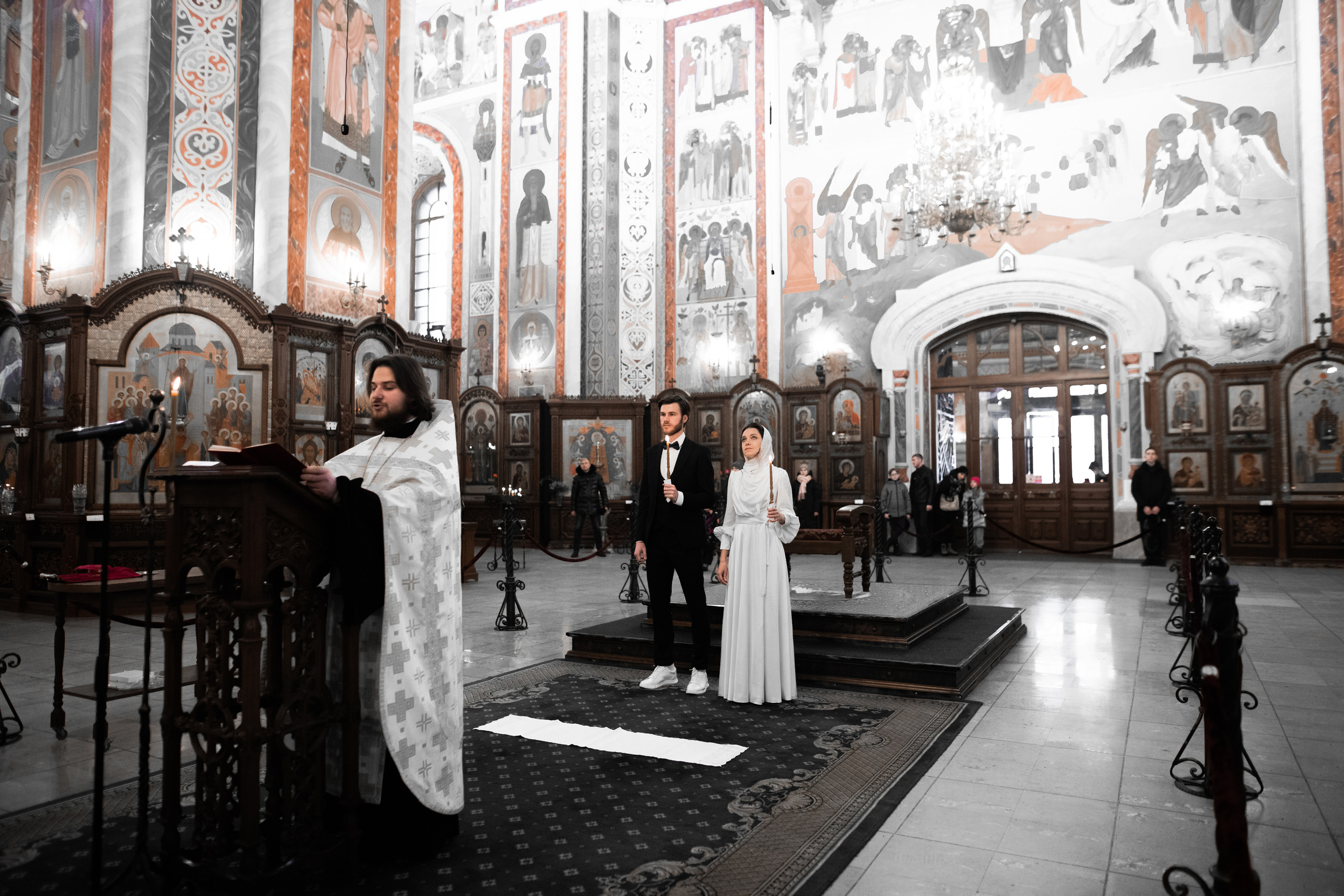 Венчание Нижний Новгород Собор Александра Невского. Фотограф на крещение и венчание в Нижнем Новгороде.Свадебный Фотограф