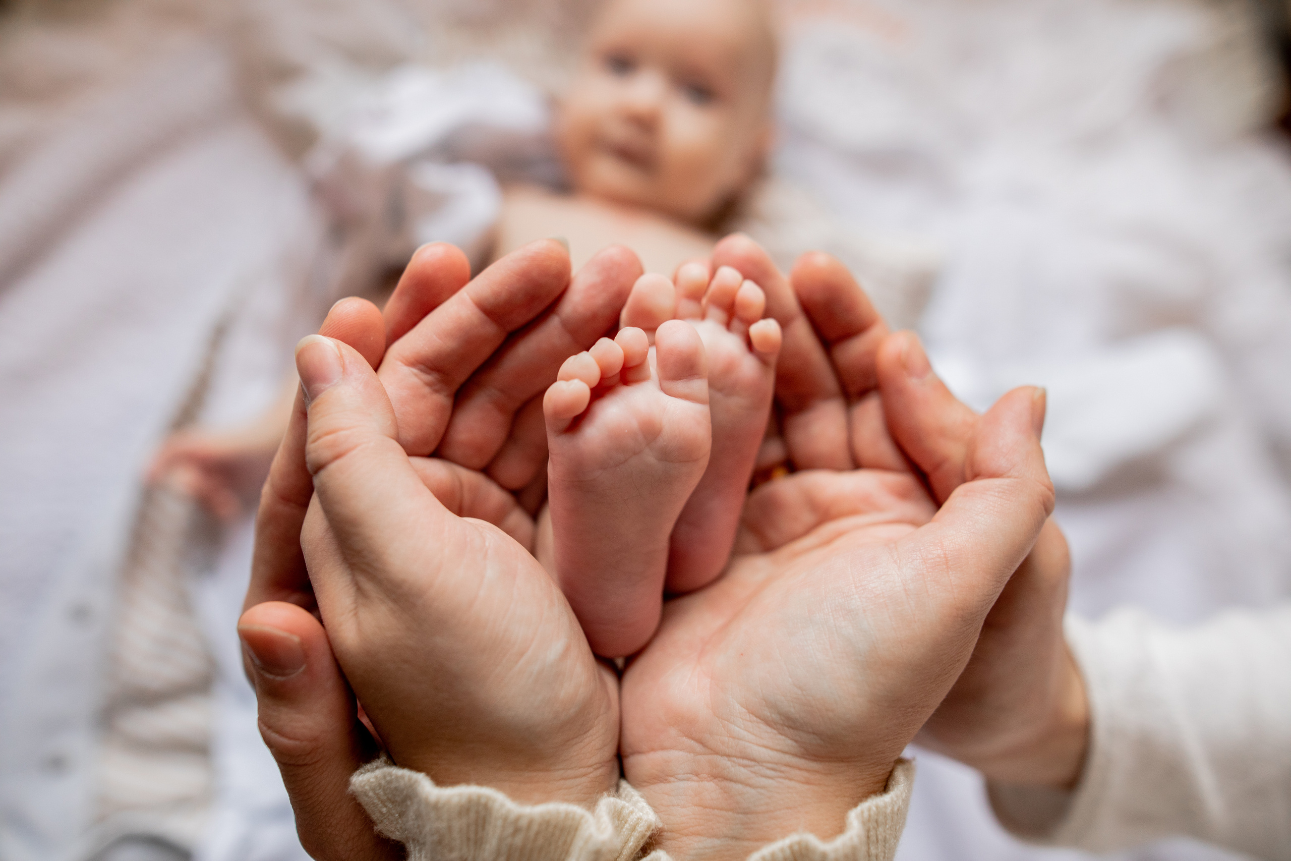 Крещение в Храме в честь Тихвинской иконы Божией Матери. Фотограф на крещение и венчание в Нижнем Новгороде.Свадебный Фотограф