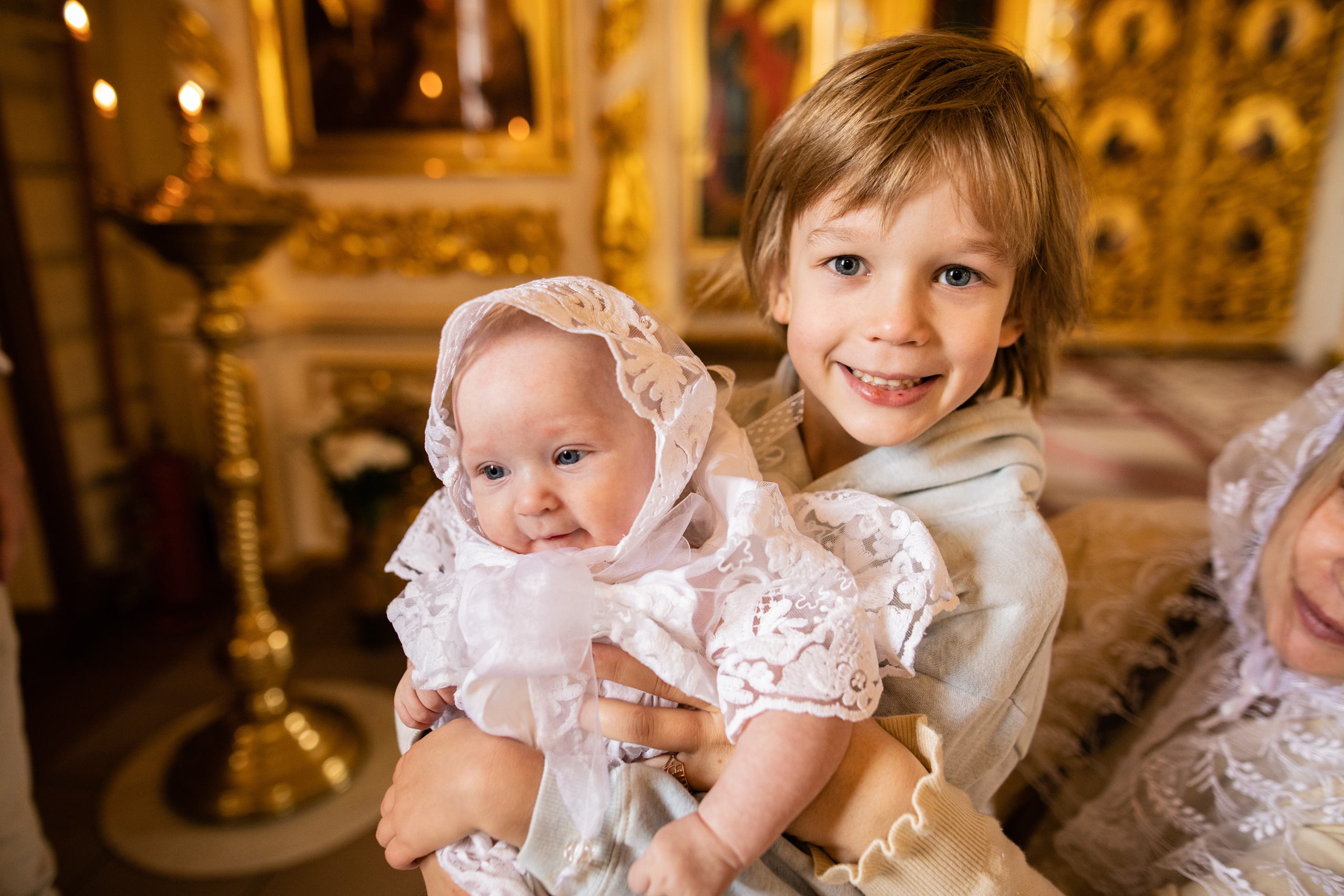 Крещение в Храме в честь Тихвинской иконы Божией Матери. Фотограф на крещение и венчание в Нижнем Новгороде.Свадебный Фотограф