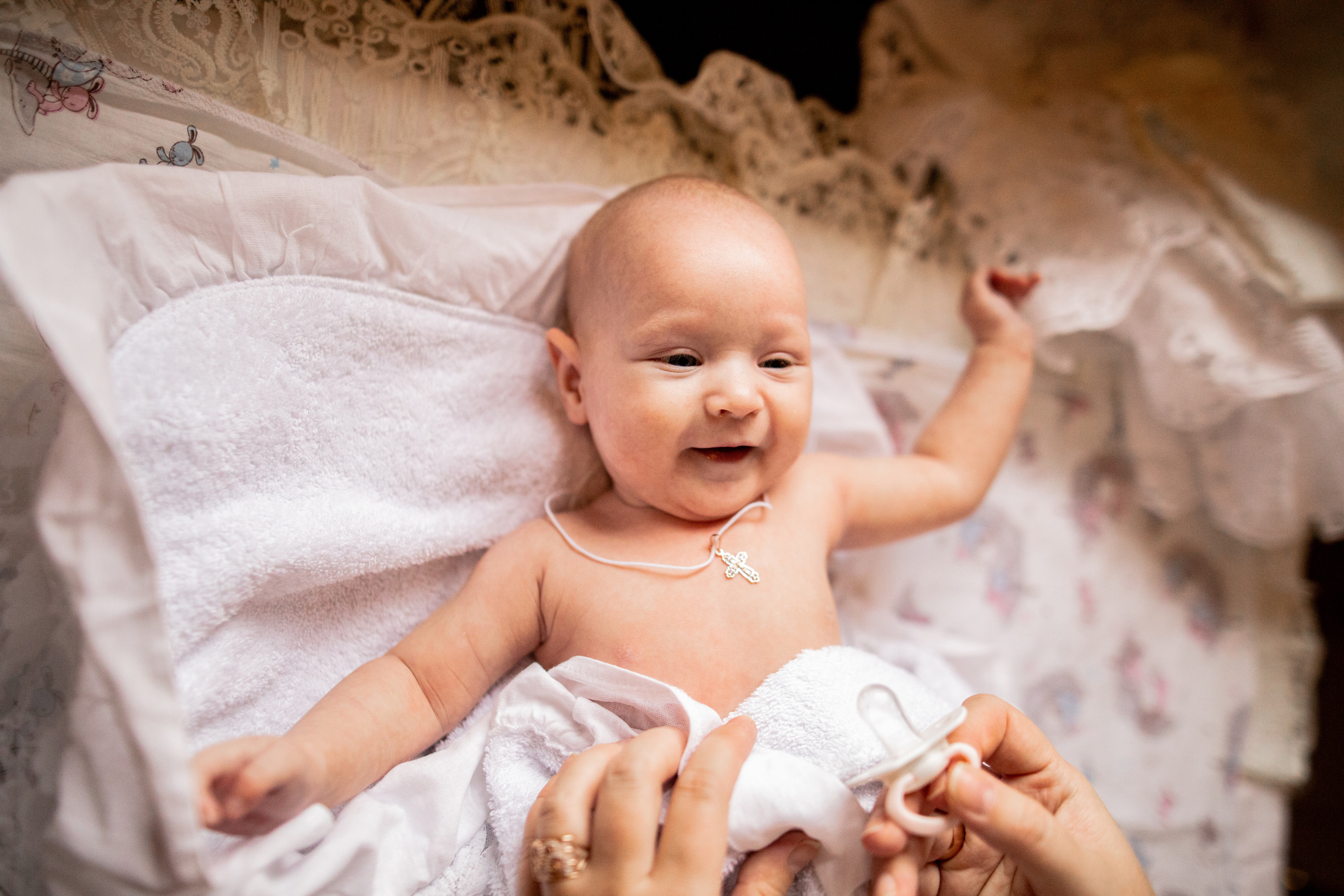 Крещение в Храме в честь Тихвинской иконы Божией Матери. Фотограф на крещение и венчание в Нижнем Новгороде.Свадебный Фотограф