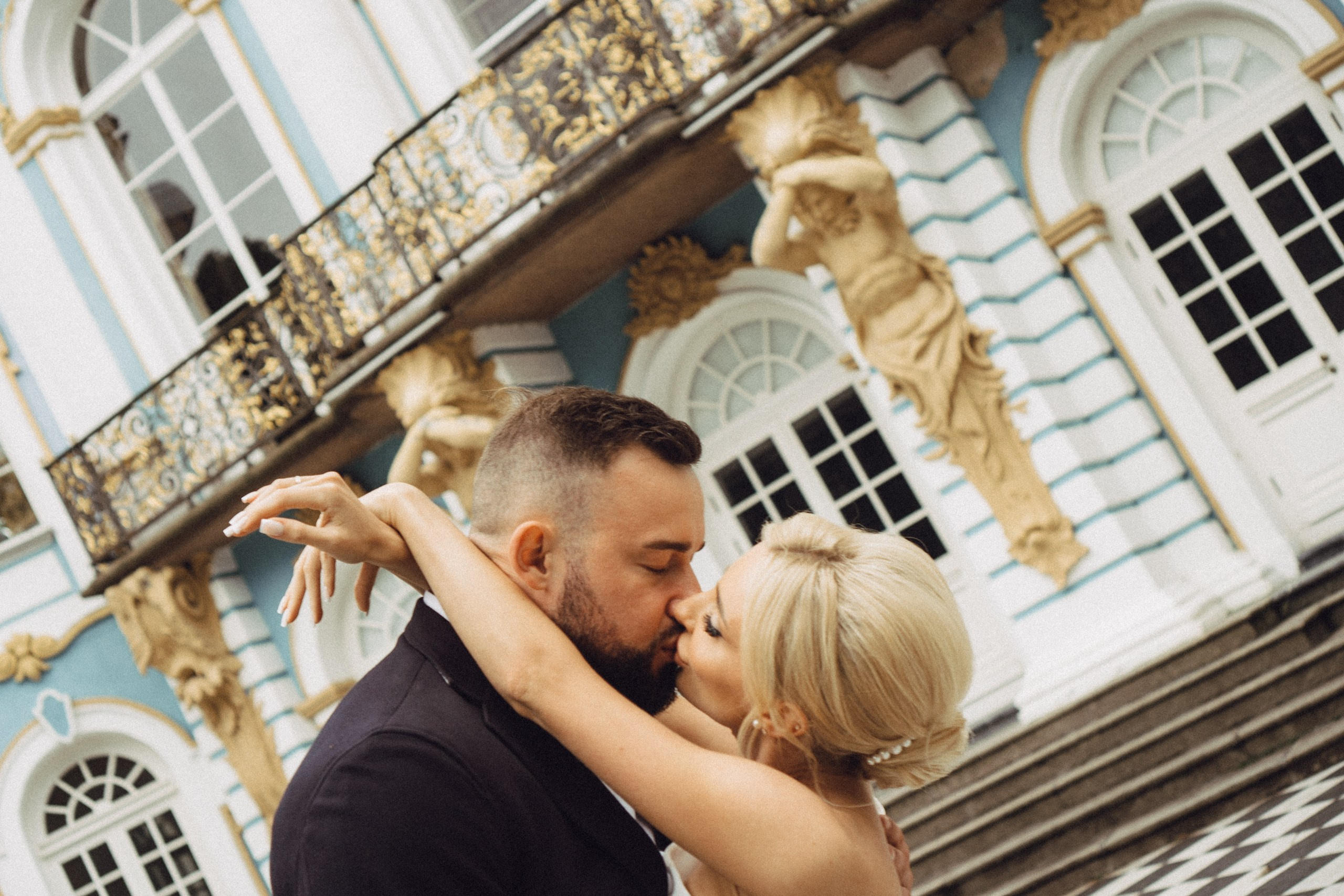 СВАДЕБНАЯ ИСТОРИЯ В ГОРОДЕ ПУШКИН ВОЗЛЕ ЕКАТЕРИНИНСКОГО ДВОРЦА И В ПАРКЕ. Профессиональный фотограф, Санкт-Петербург — Виктория Богомолова