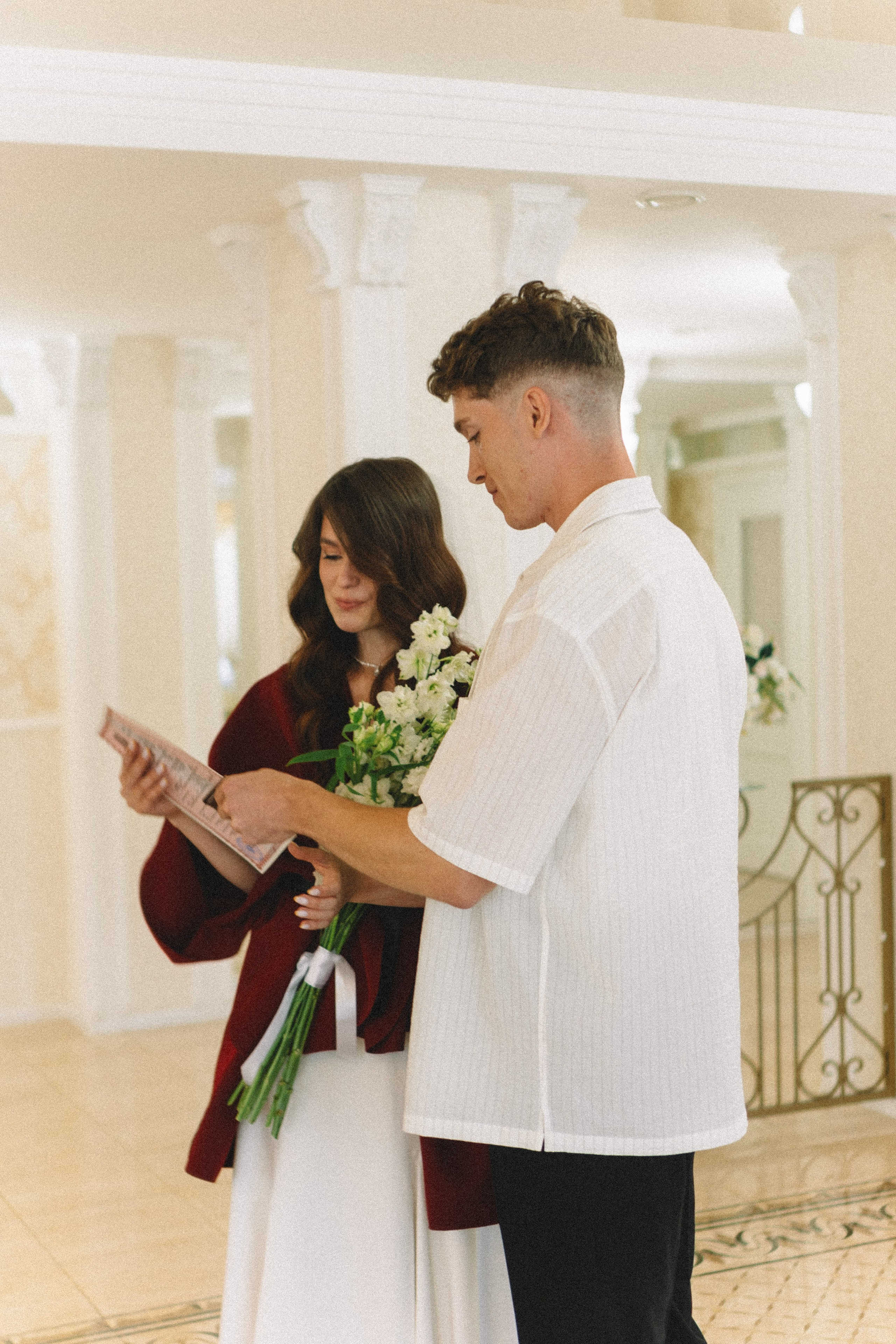 СВАДЕБНАЯ СЬЕМКА В ПЕТЕРГОФЕ И СЬЕМКА РЕПОРТАЖА В ЗАГСЕ ПЕТЕРГОФА. Профессиональный фотограф, Санкт-Петербург — Виктория Богомолова