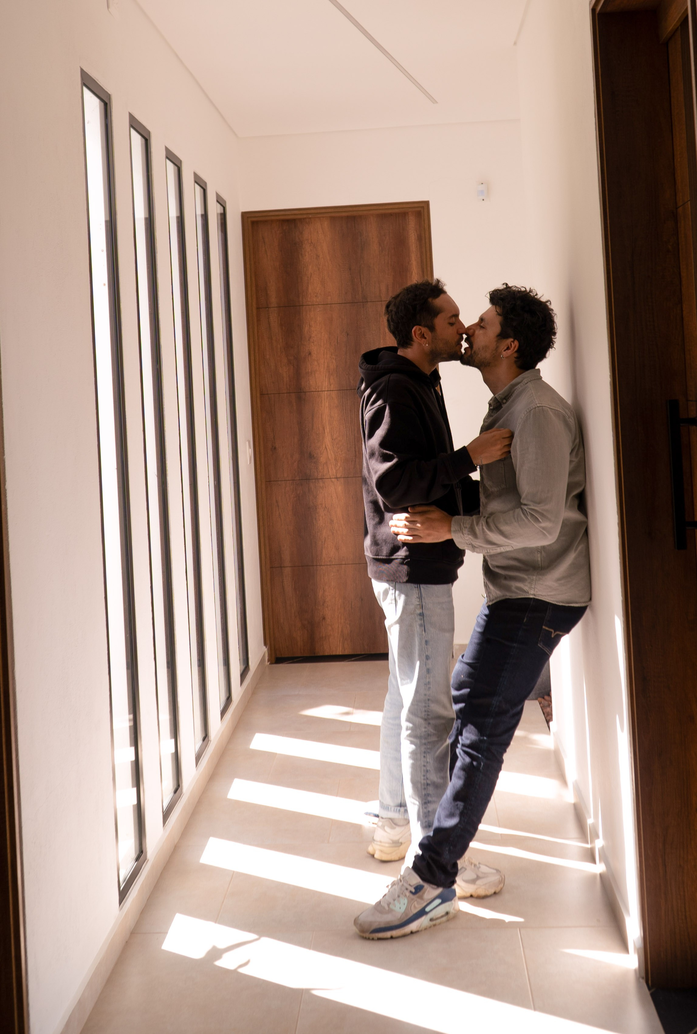 Before to go. Wedding Photographer in Barcelona and Medellin