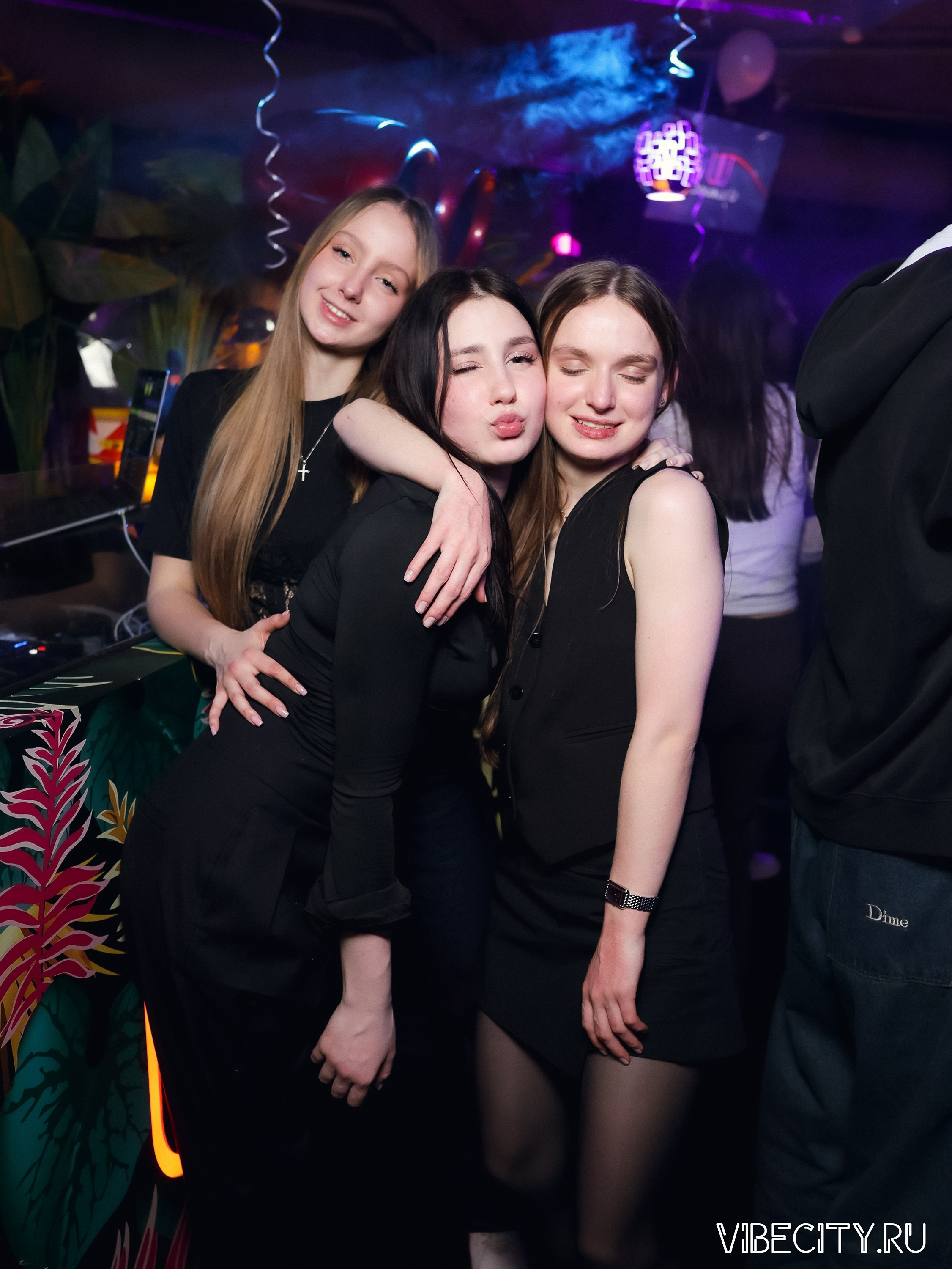 DOUBLE U. VIBECITY.RU Вайб Сити Ру Фоторепортажи Фотоотчеты Калининград