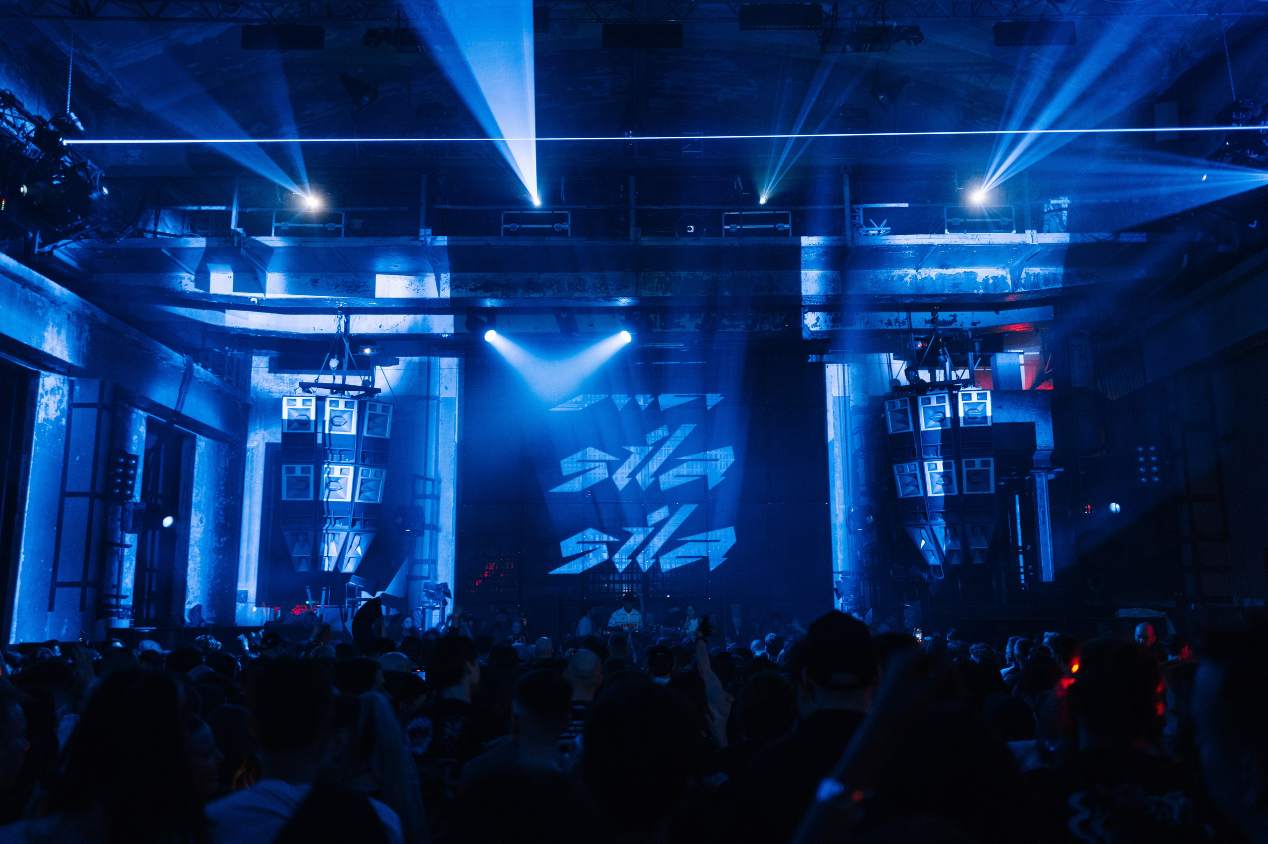 SICK YEARS, ARMA ╳ SILA SVETA. @tomrus: Рустам Шагиморданов — фотограф