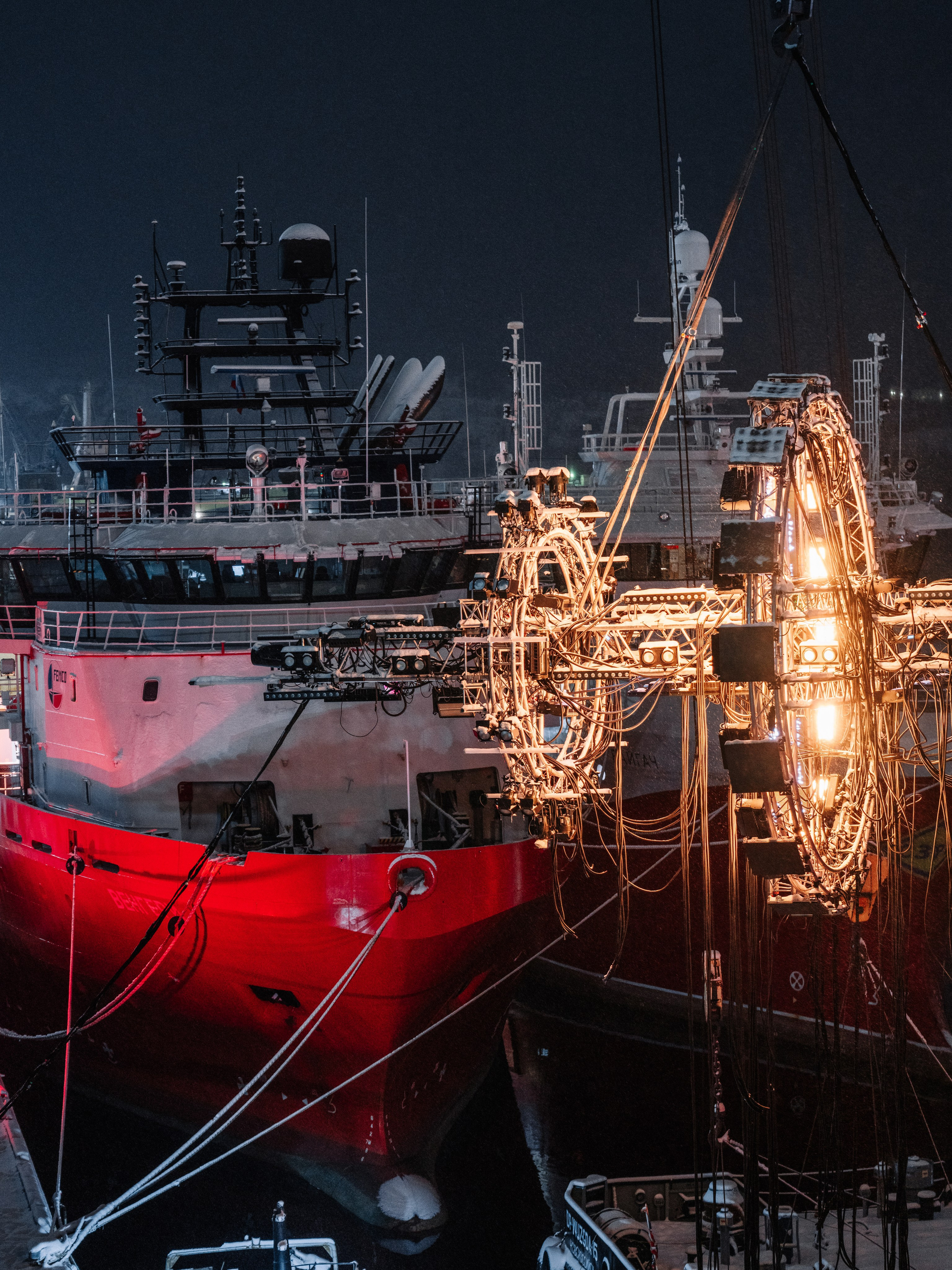 PANTERRA, POSTHUMAN ARTEFACT 003. @tomrus: Рустам Шагиморданов — фотограф