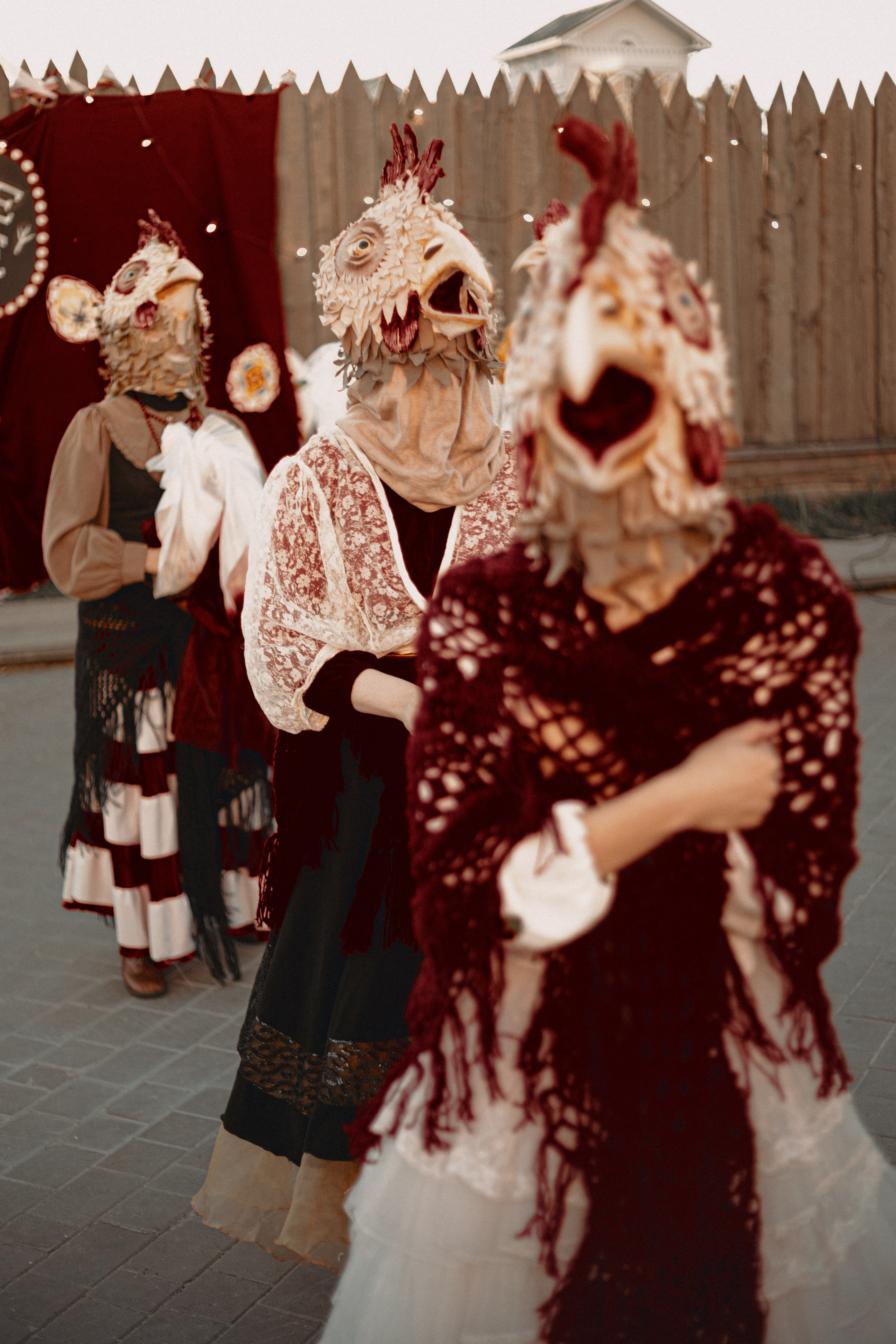 Спектакль «Куриное кабаре» от Свободного молодежного театра | Тобольск. Арт-фотограф Крис Л. в Тобольске: портрет, семейные, свадьбы