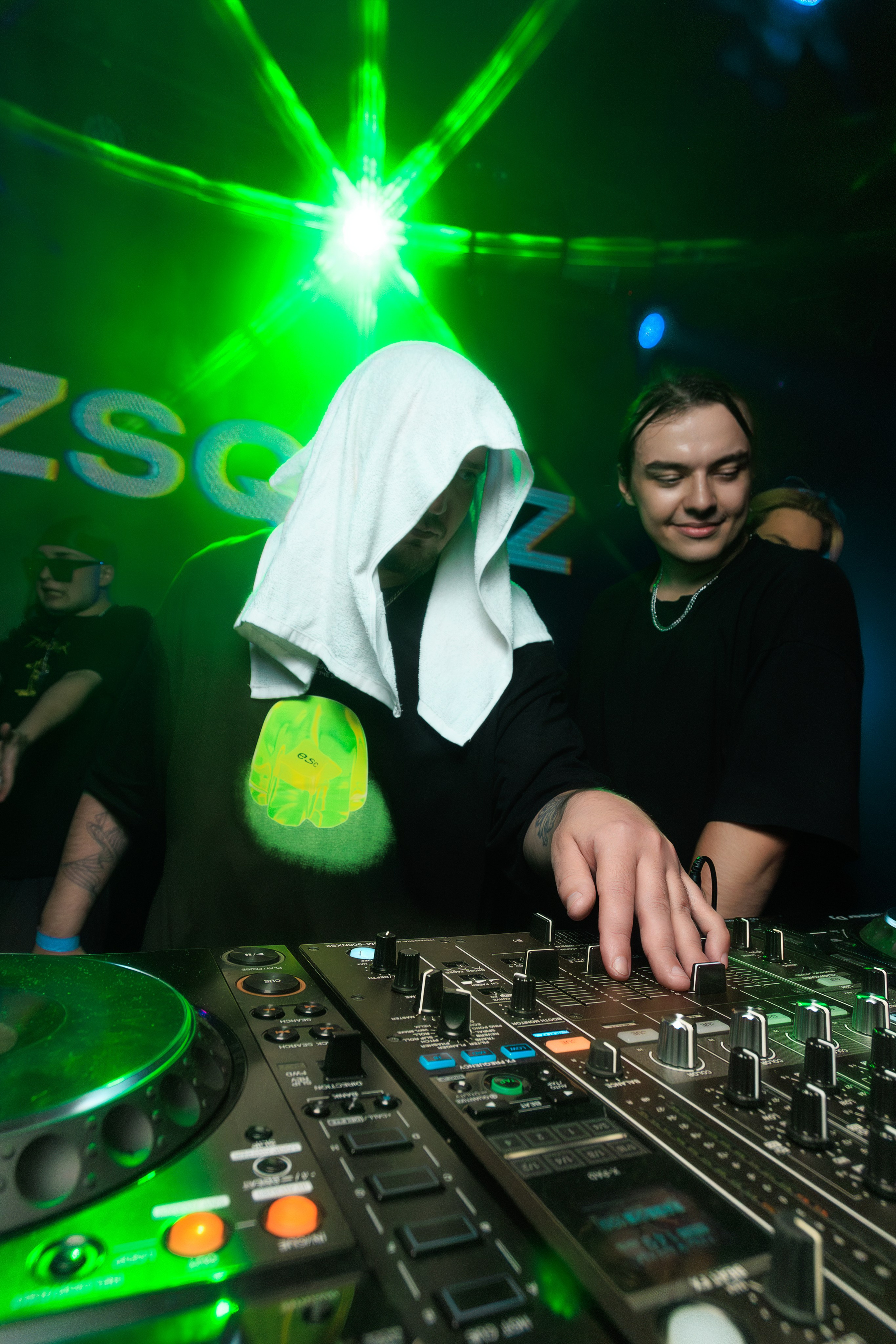 Студ посвят | Рептилоид. Репортажный фотограф Екатеринбург | Яркий, качественный репортаж | Концерты, клубы, репортаж, праздники, корпоративы