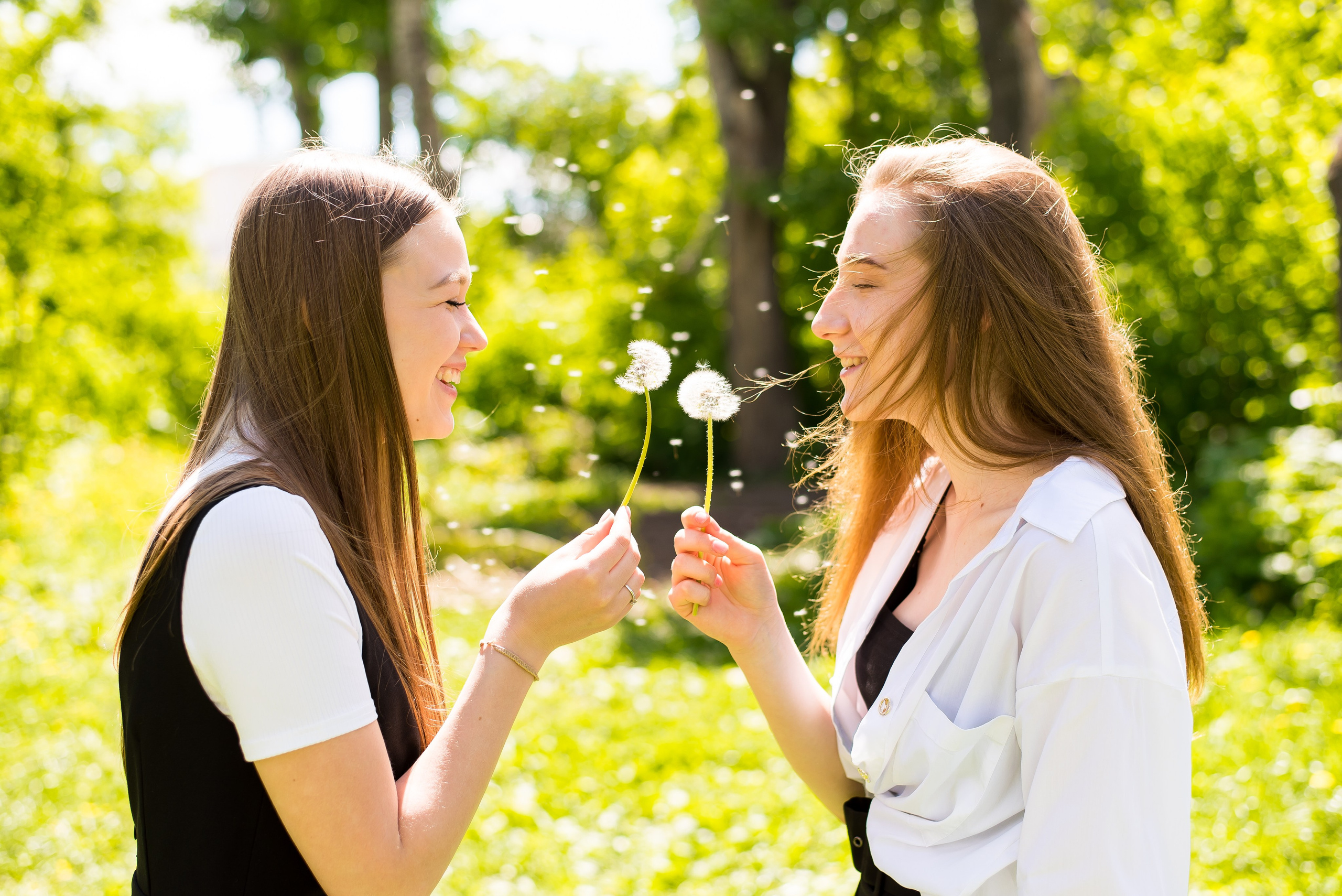 В школьном дворе, парке. Детский фотограф в Екатеринбурге и Берёзовском Евгений Кондаков