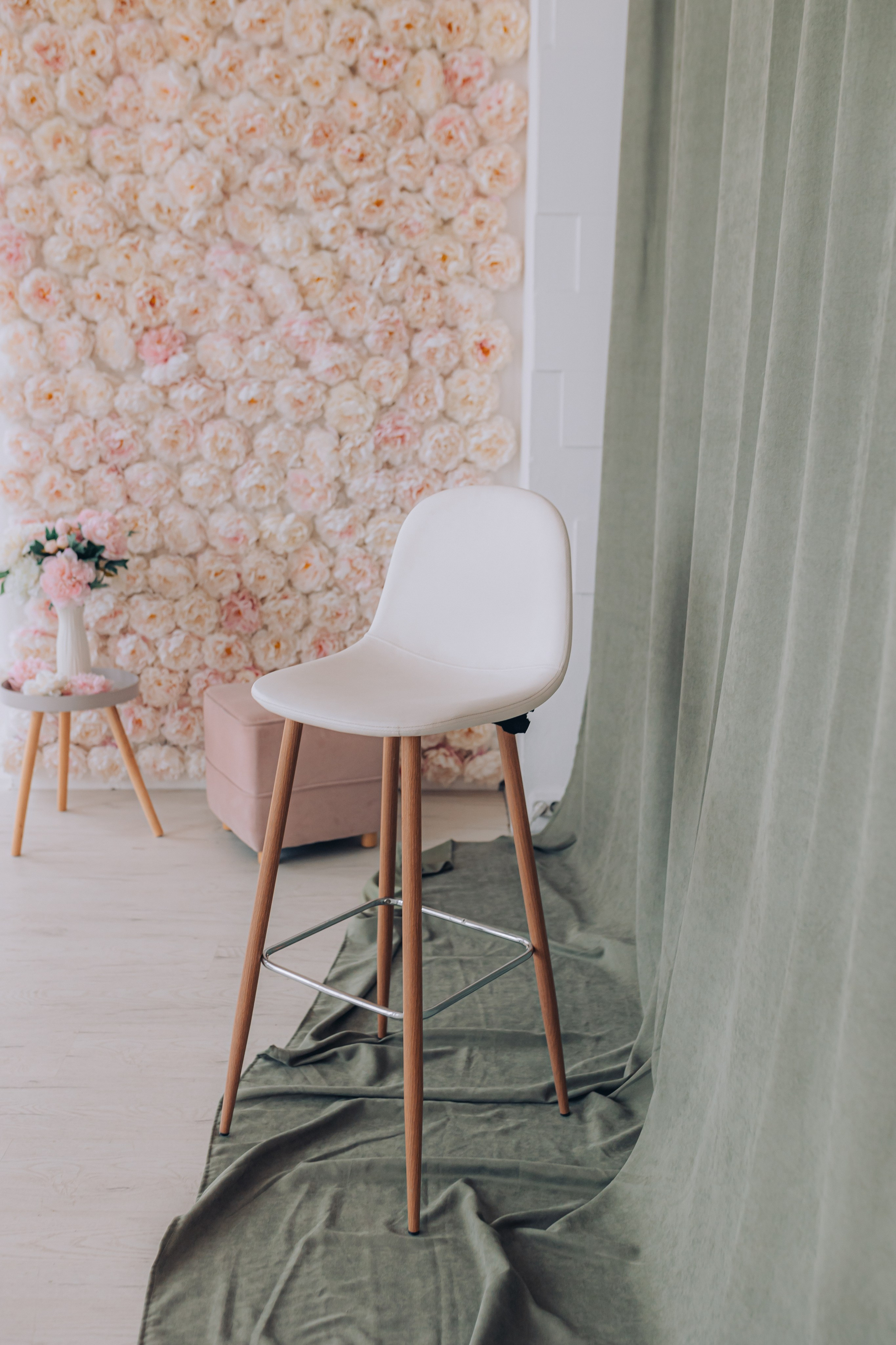 ETO Studio — фотостудия в Минске. Понравилась студия? Напишите — организую съёмку именно здесь. Фотограф в Минске Людмила Дутко