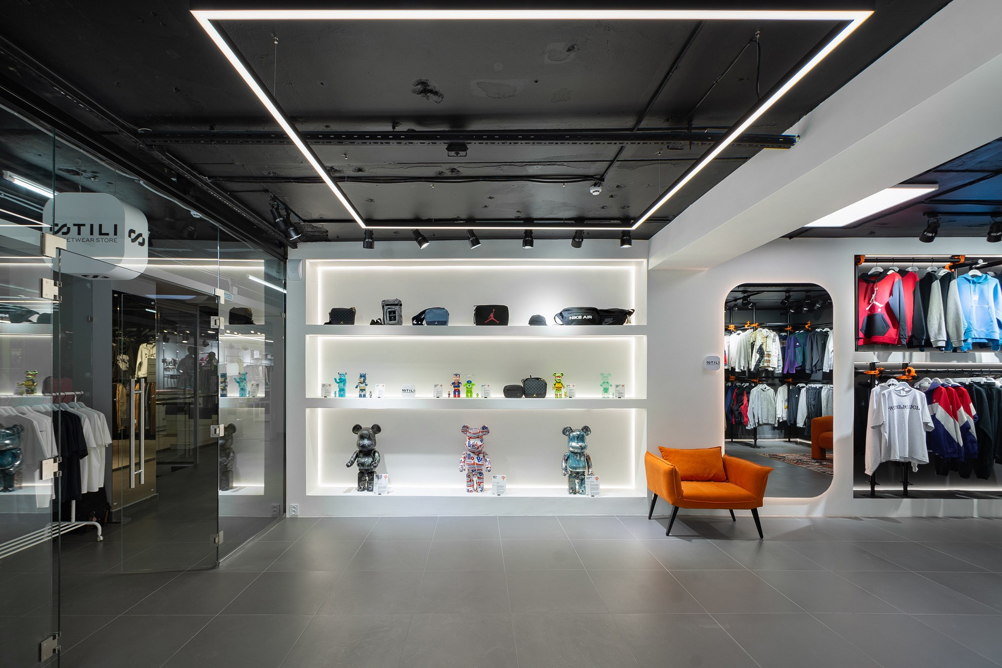 STILI магазин спортивной одежды. Фотограф Сергей Сергеев