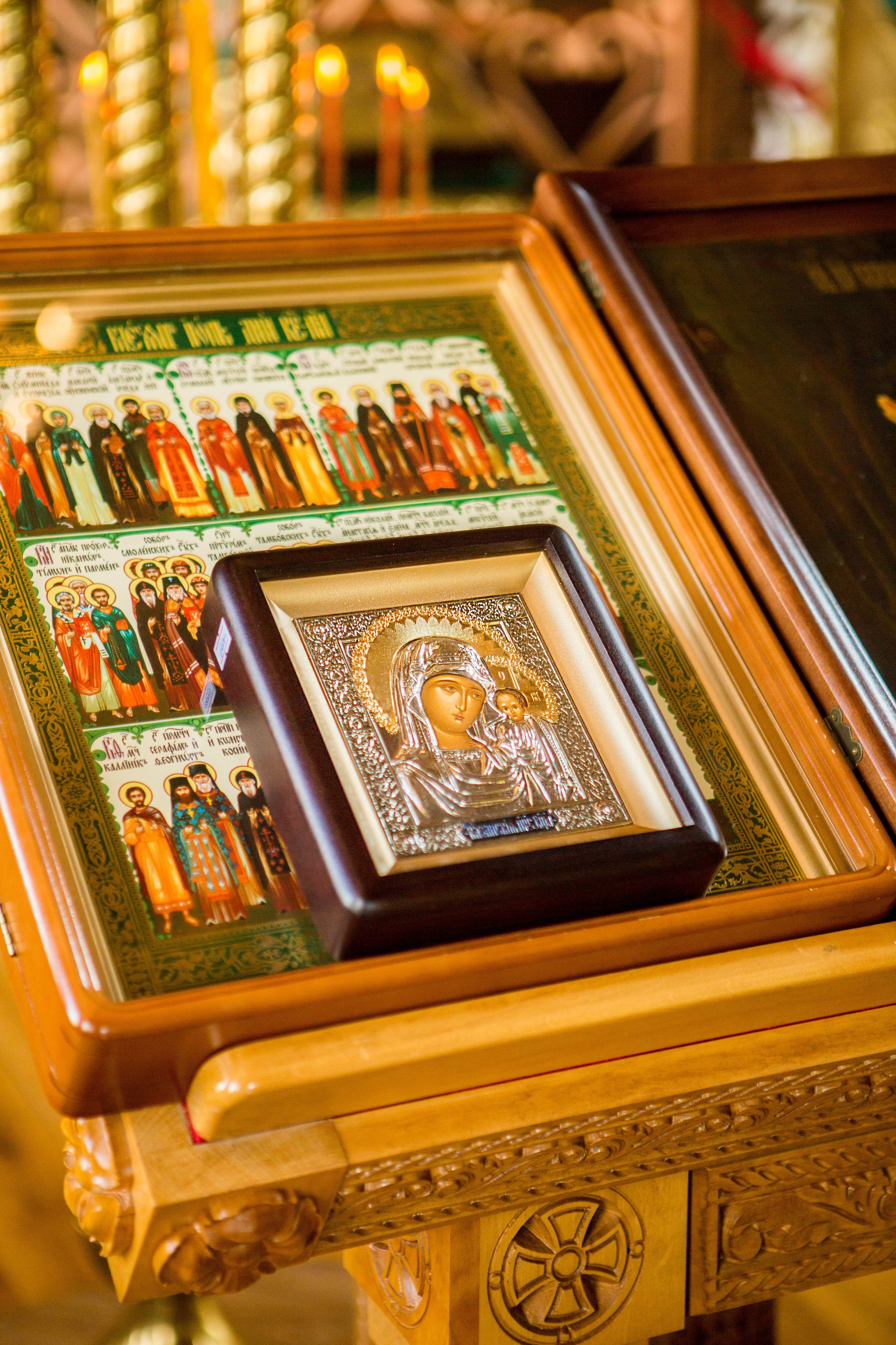 Крещение Надежды. Свято-Троицкий собор. Свадебный семейный и детский фотограф в Краснодаре Карина Федоровская