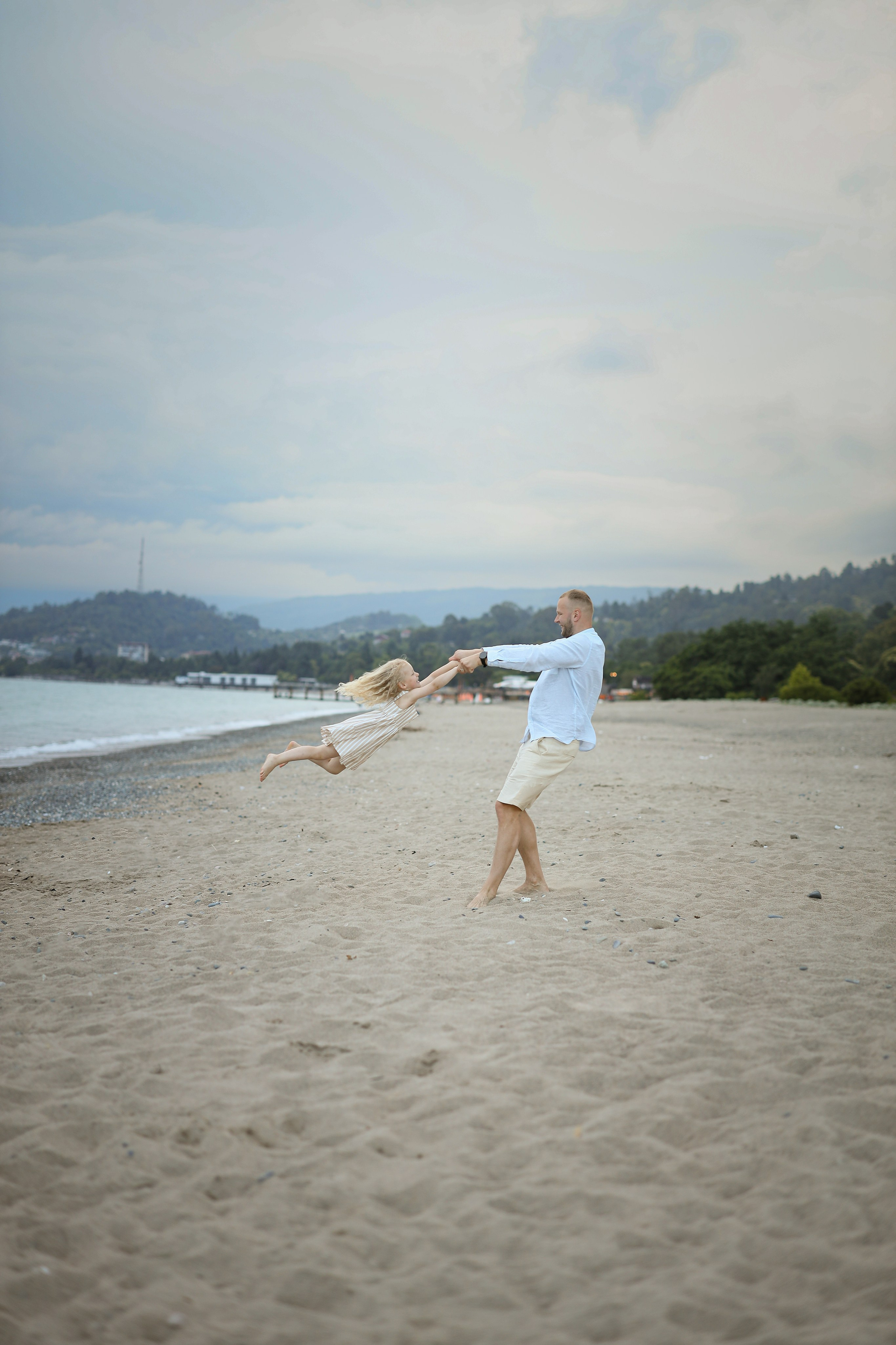 Семейная фотосессия на пляже Келасур, Сухум, Абхазия. Свадебный и семейный фотограф в Абхазии Жанна Соснина