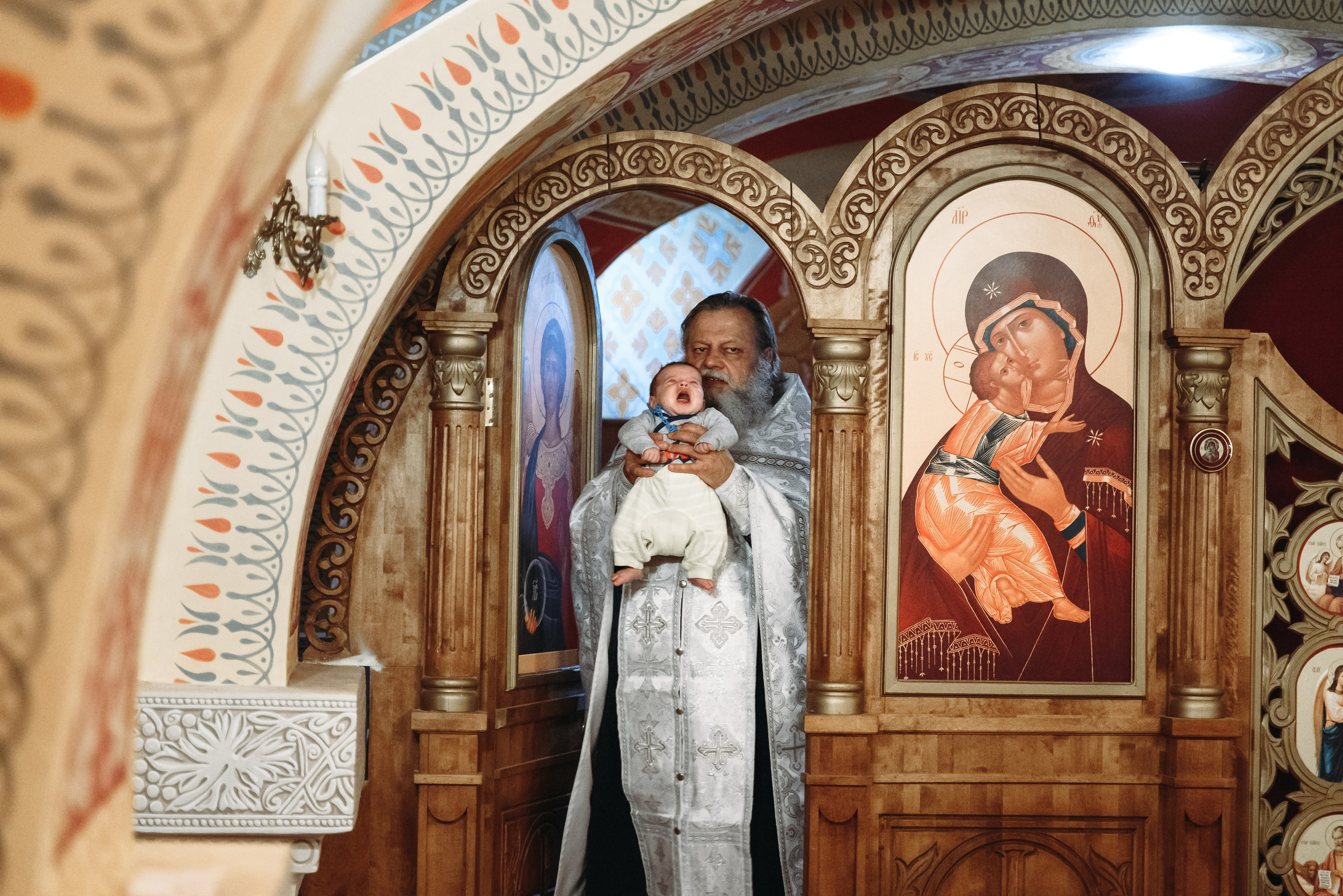 Фотосессия крещения в Минске. Церковь в Уручье. Свадебный и семейный фотограф в Минске Филиппович Александр