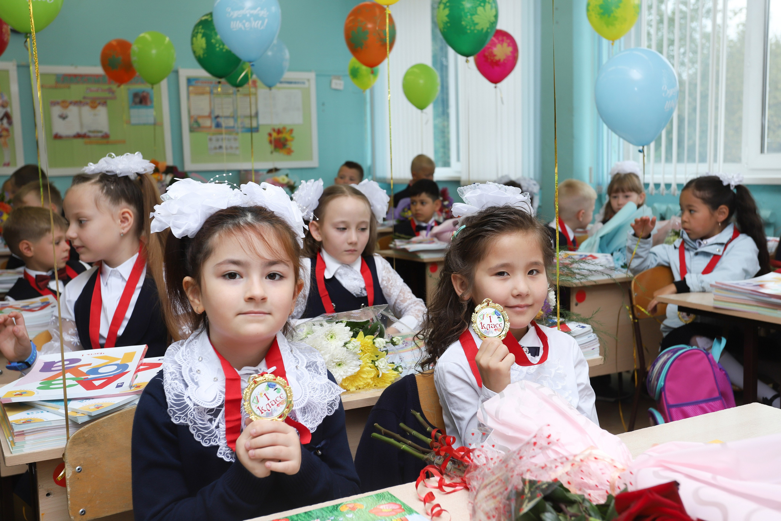 Портреты. Младшая школа. Выпускные альбомы в Москве и Подольске