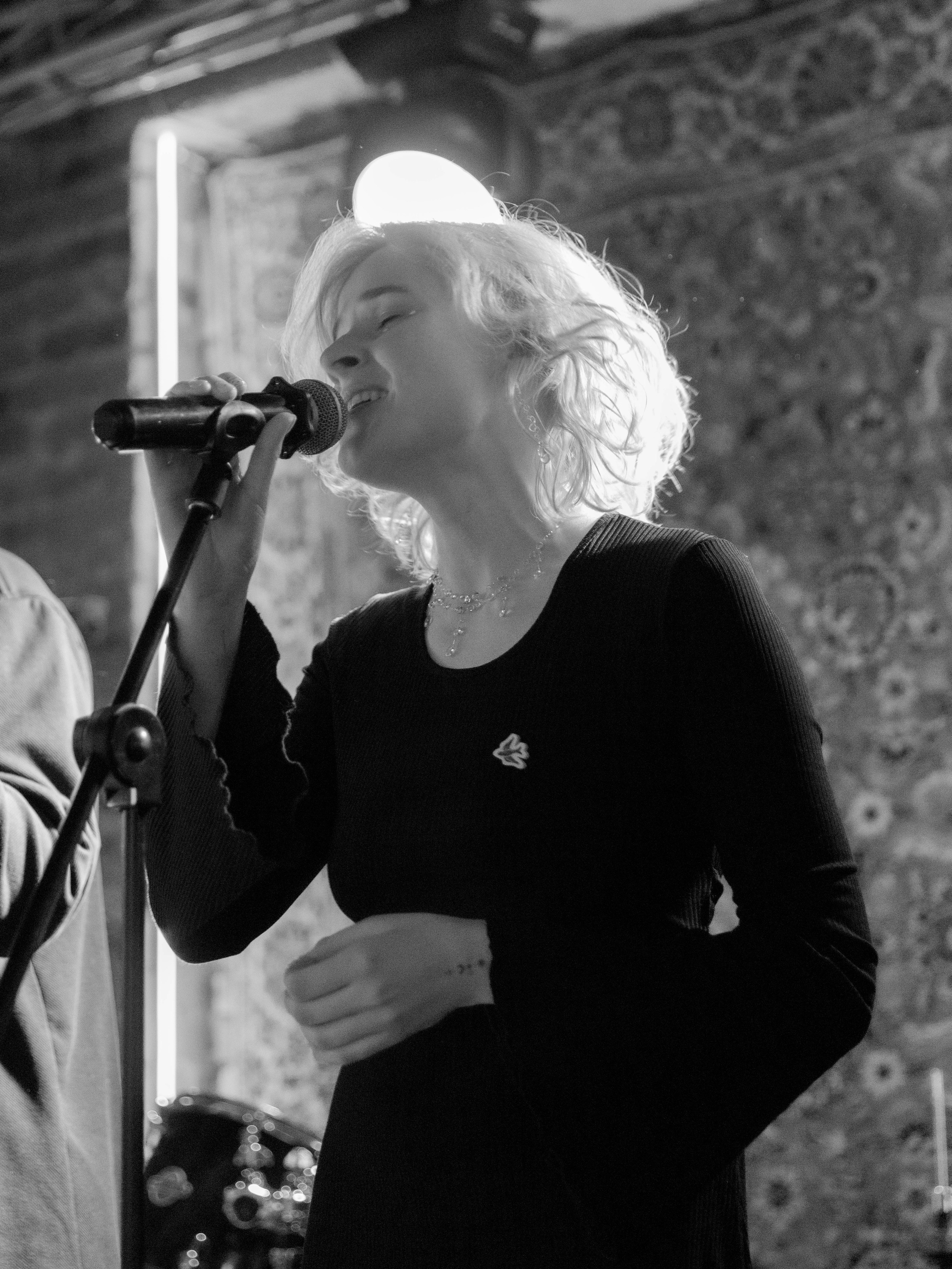 Концерт Огнева и Аня из Питера. Репортажный фотограф в Новосибирске Алена Помазунова