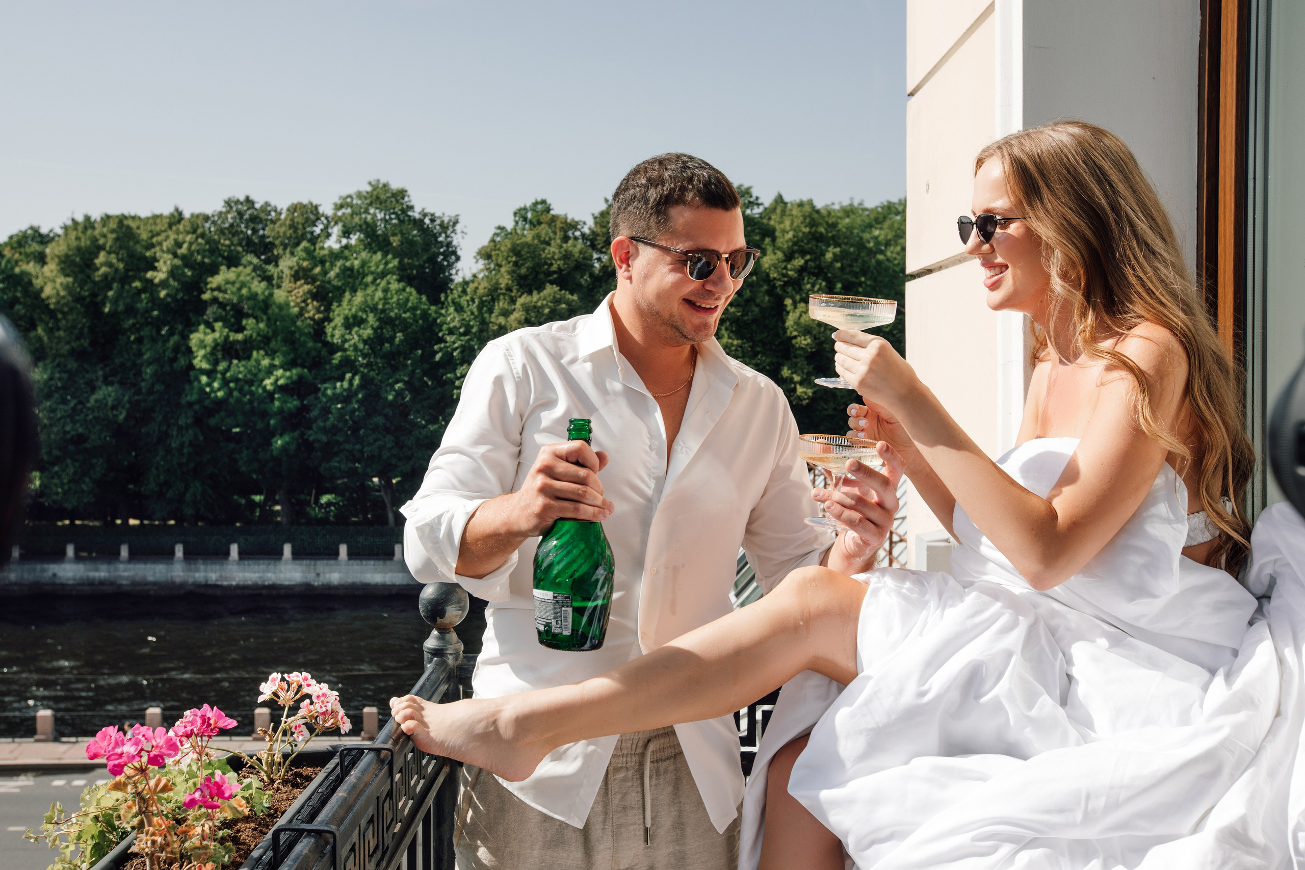 Сборы в Dom Boutique Hotel 5* и прогулка. Свадебный и семейный фотограф в Санкт-Петербурге и Сестрорецке