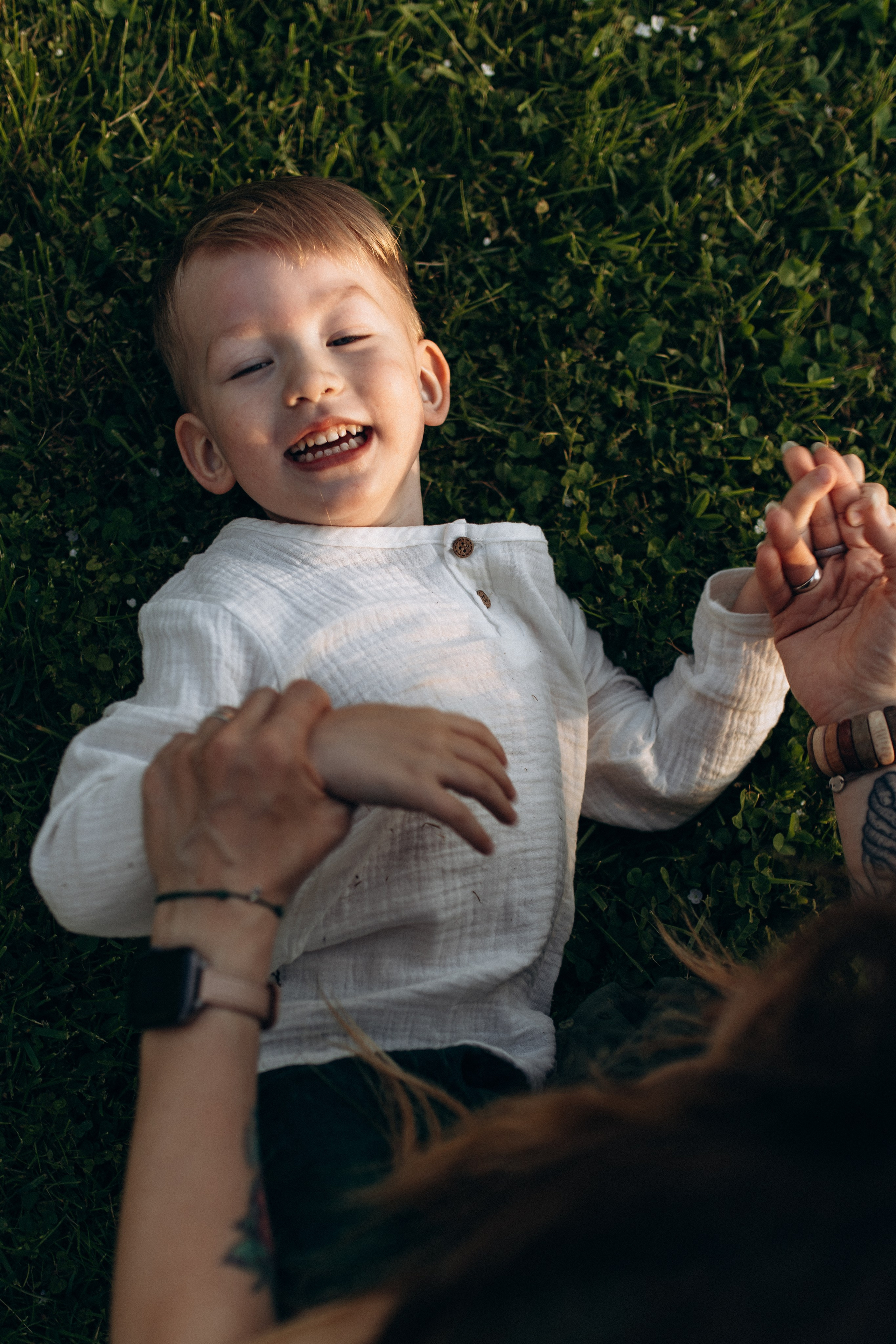 Прогулочная съемка мамы и сына в Москве. Семейный фотограф в Москве и Люберцах Юлия Гуськова