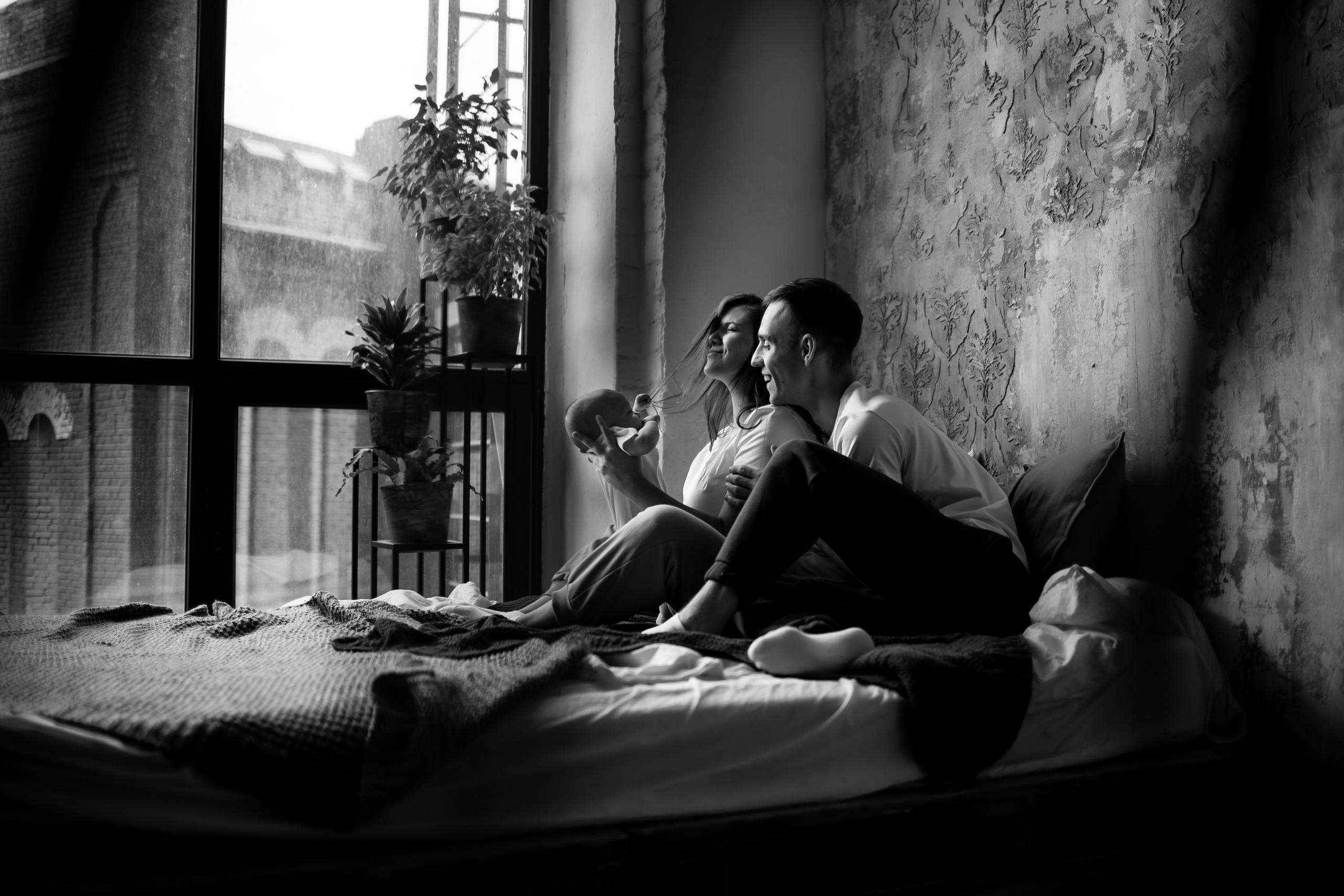 Валерия и Геннадий с крошкой. Семейный фотограф в Москве