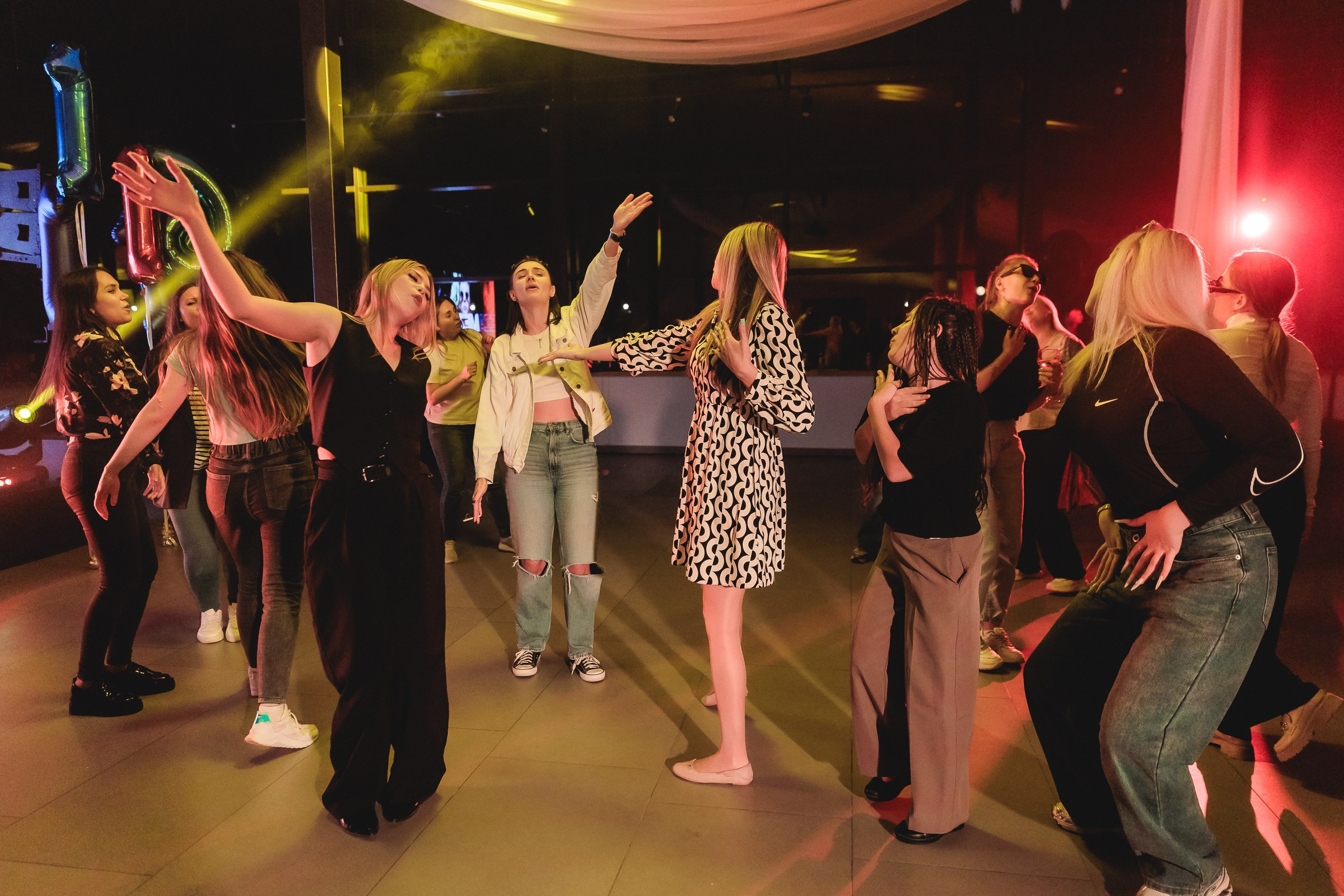 Тимбилдинг компании ПКБ. Фотограф в Волгограде — Александра Искандерова