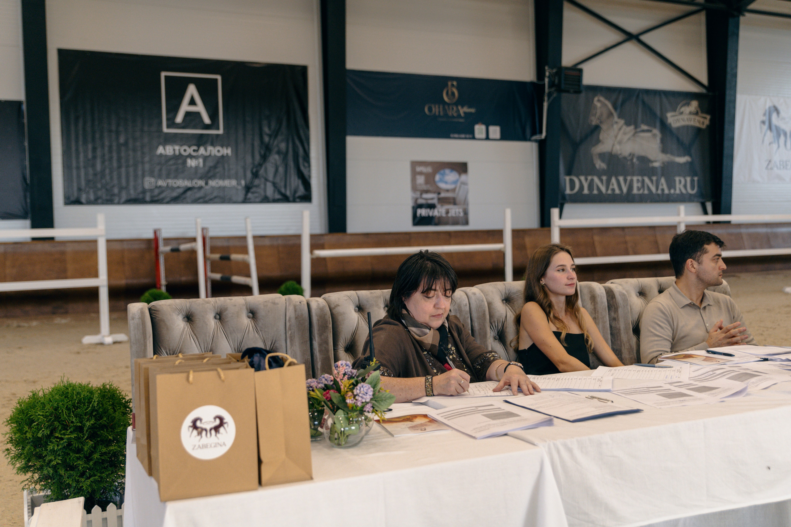 Аукцион. Фотограф Москва Софа Ревчук