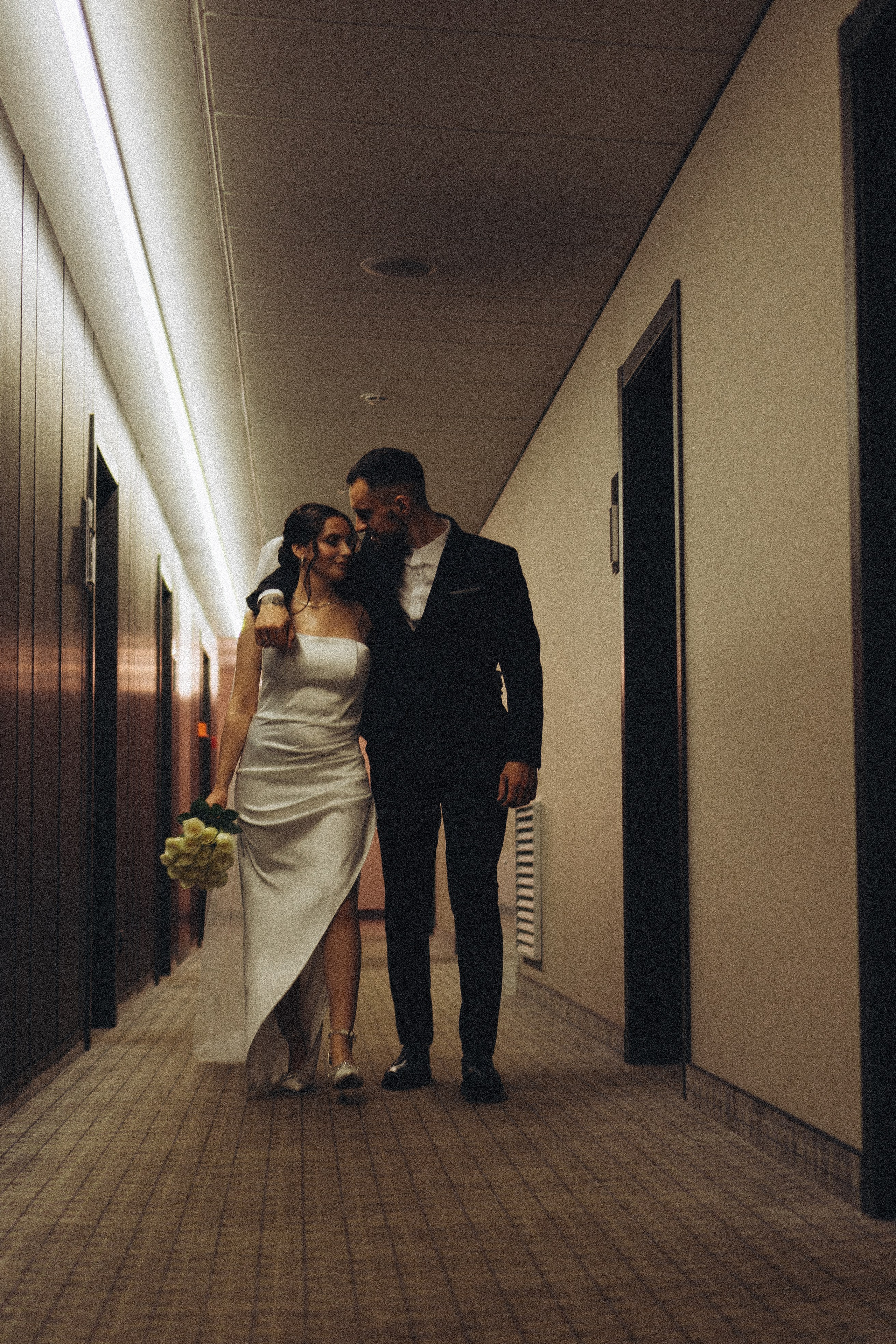 СВАДЕБНАЯ СЬЕМКА СБОРОВ ЖЕНИХА И НЕВЕСТЫ В ОТЕЛЕ И ТАКЖЕ ФОТОСЕССИИЯ В ОТЕЛЕЕ МЕГАПОЛИС БРЯНСК. Профессиональный фотограф, Санкт-Петербург — Виктория Богомолова