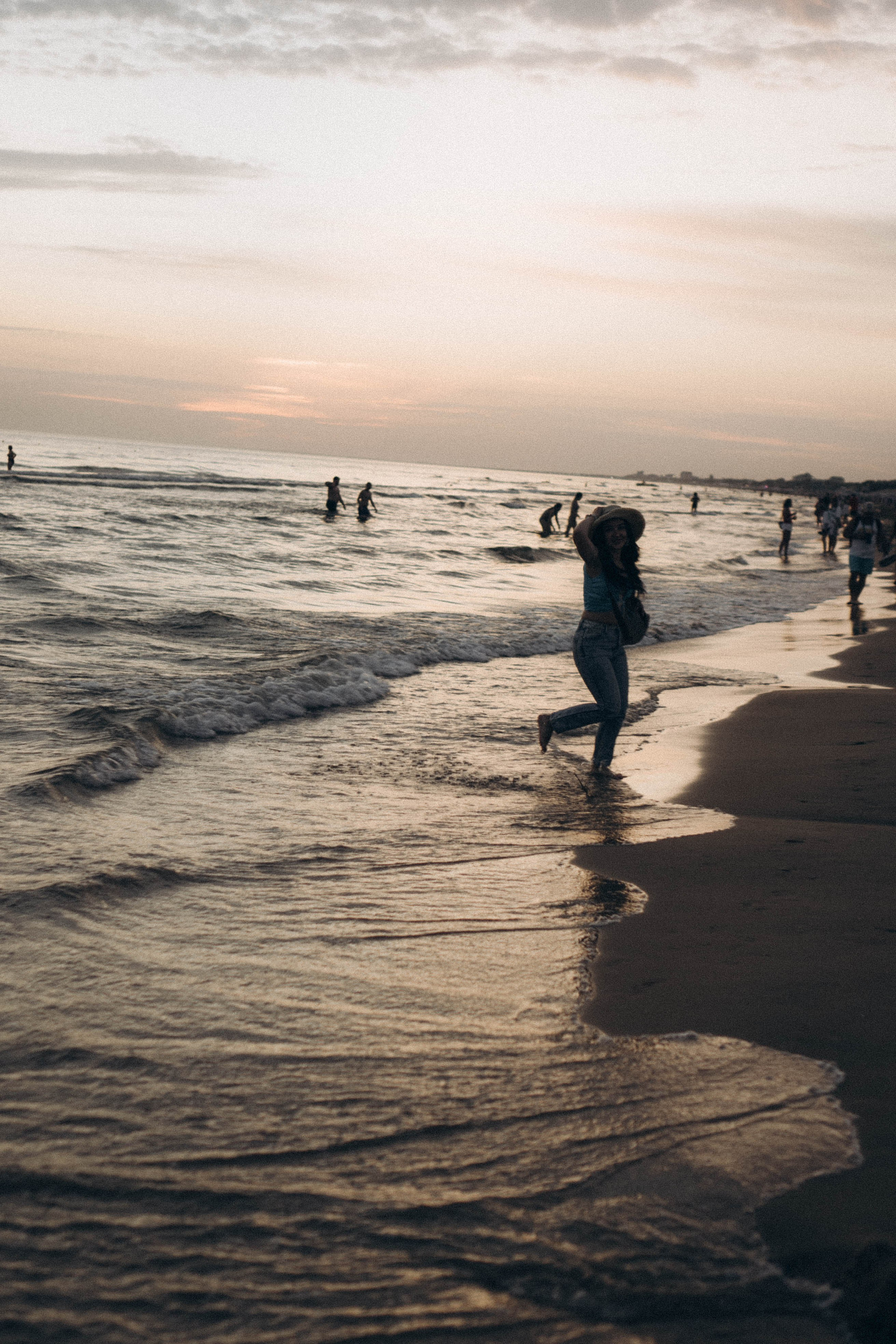 Июльский вечер на берегу черного моря. Профессиональный фотограф, Санкт-Петербург — Виктория Богомолова