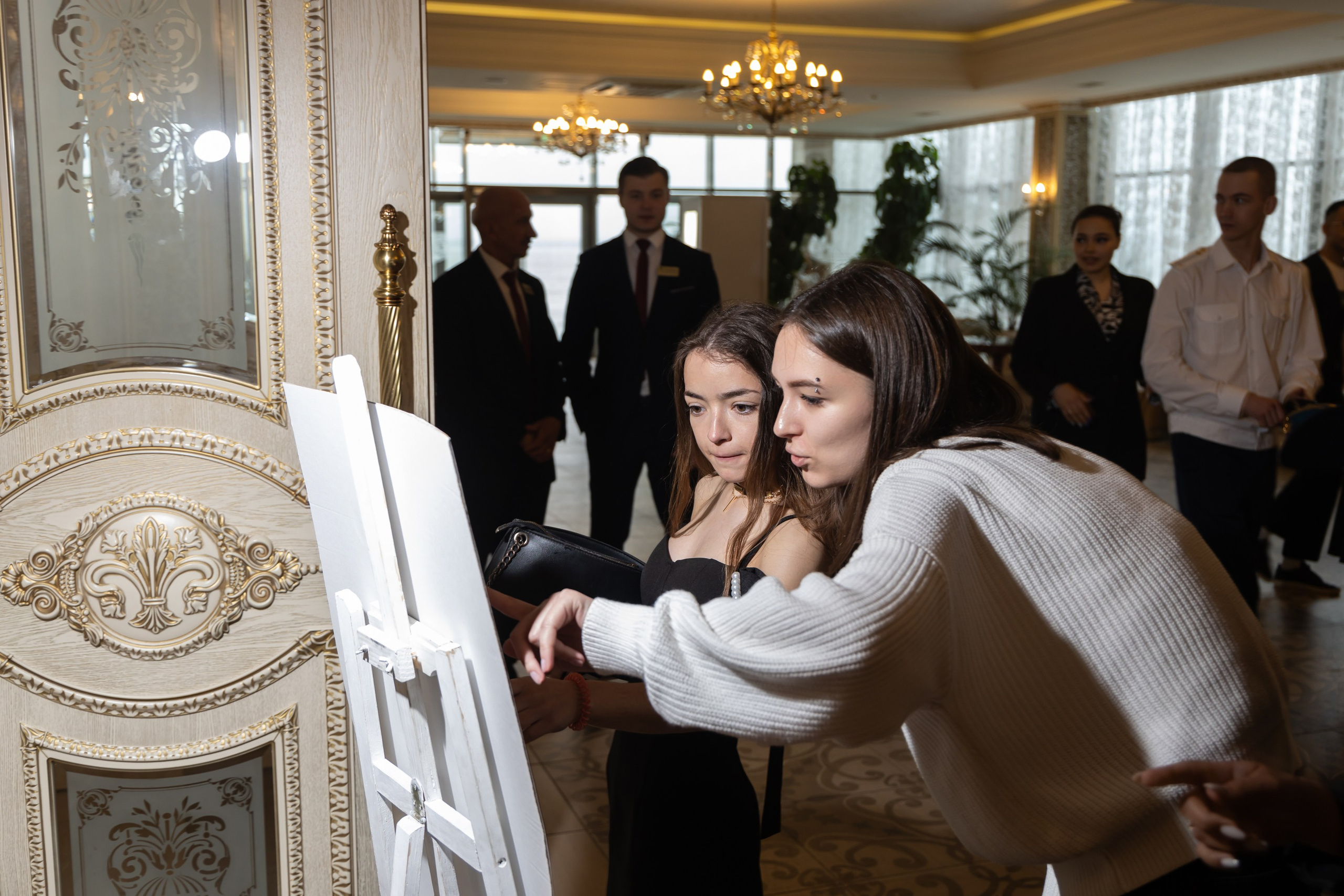 ЧВВАКУШ 2024. Фотограф свадебный, репортажный, индивидуальный, фото для маркетплейсов, брендов, автосалонов