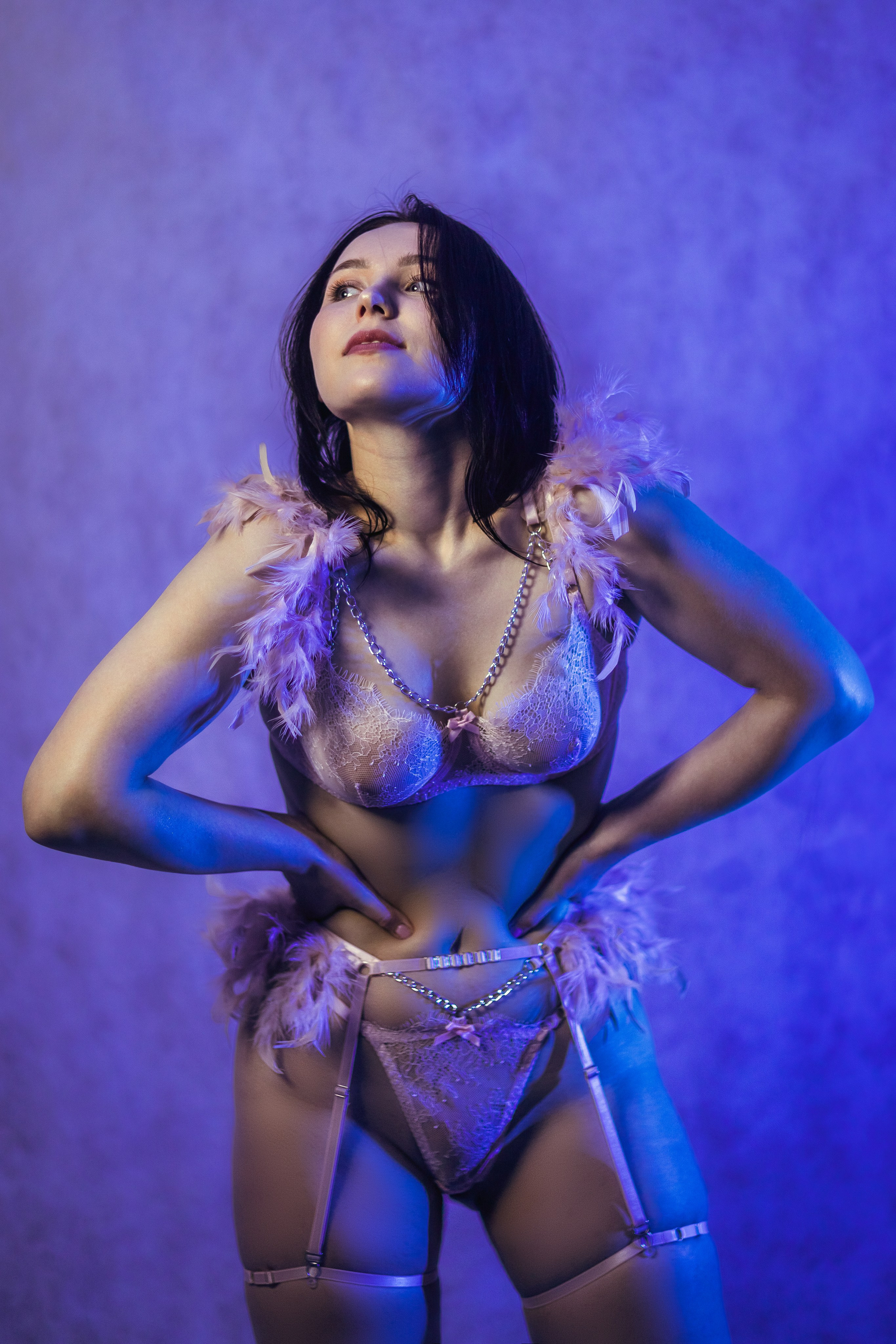 В белье. Photomantis