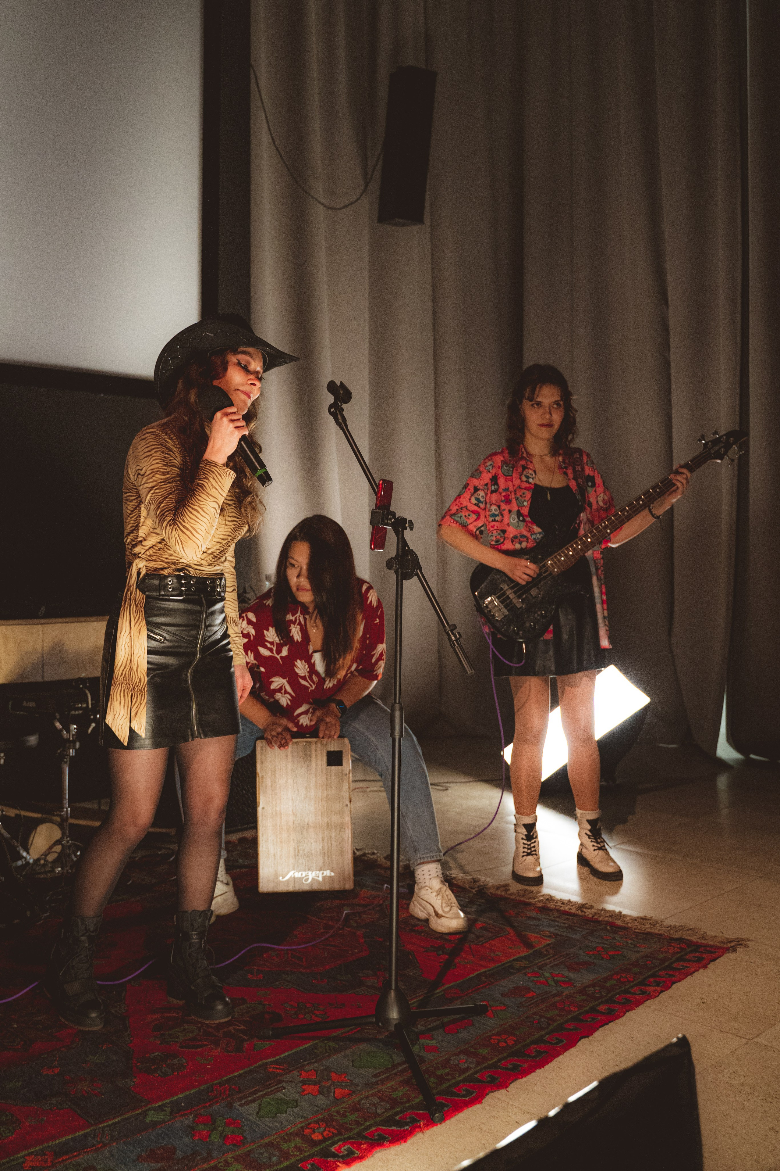 Квартирник в Ко-воркинге «Люди». Свадебный и репортажный фотограф в Уфе| Осетрова Ольга