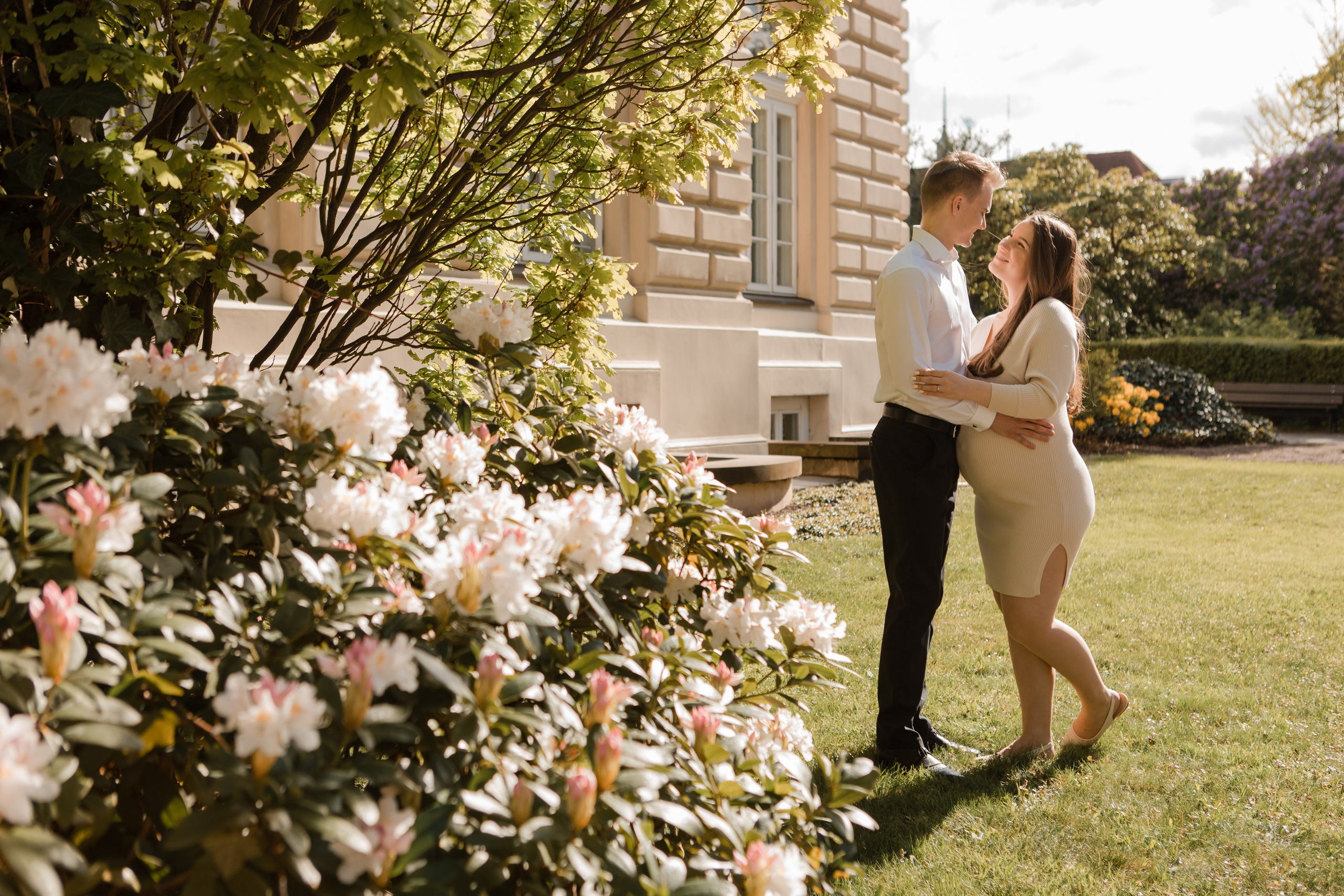Семейная фотосессия Андрея и Марии. Видеосъемка и фотосъемка свадеб. Фотограф и оператор на свадьбу. Видеосъемка подкастов, собственная видео-фотостудии. Предметная фотосъемка