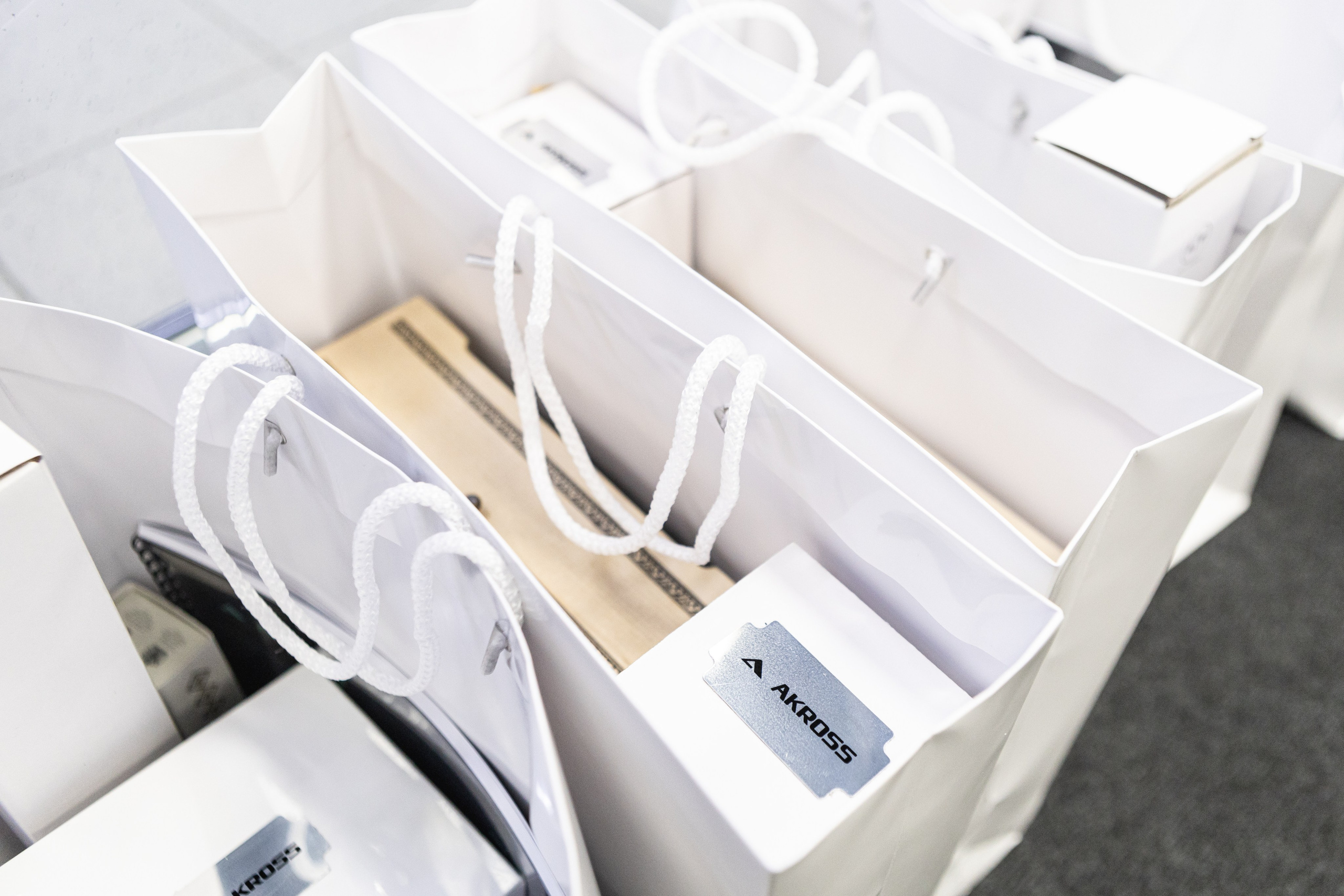 Фотосъемка выставки «Дни Пермского бизнеса» для GAZ. Репортажный фотограф в Перми Денис Голдобин