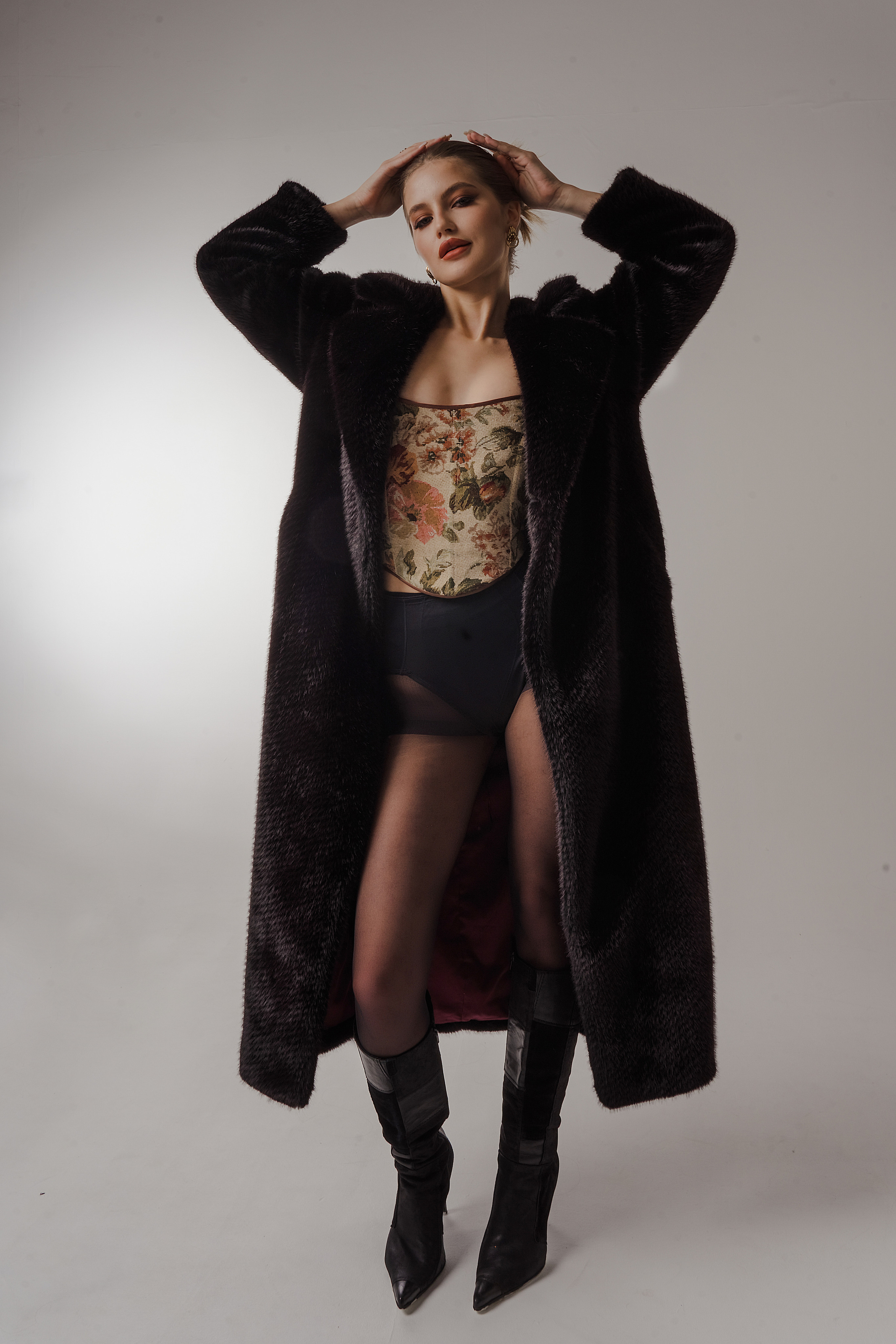 Каталог. Рекламный и fashion фотограф в Санкт-Петербурге — Юлия Дроздова