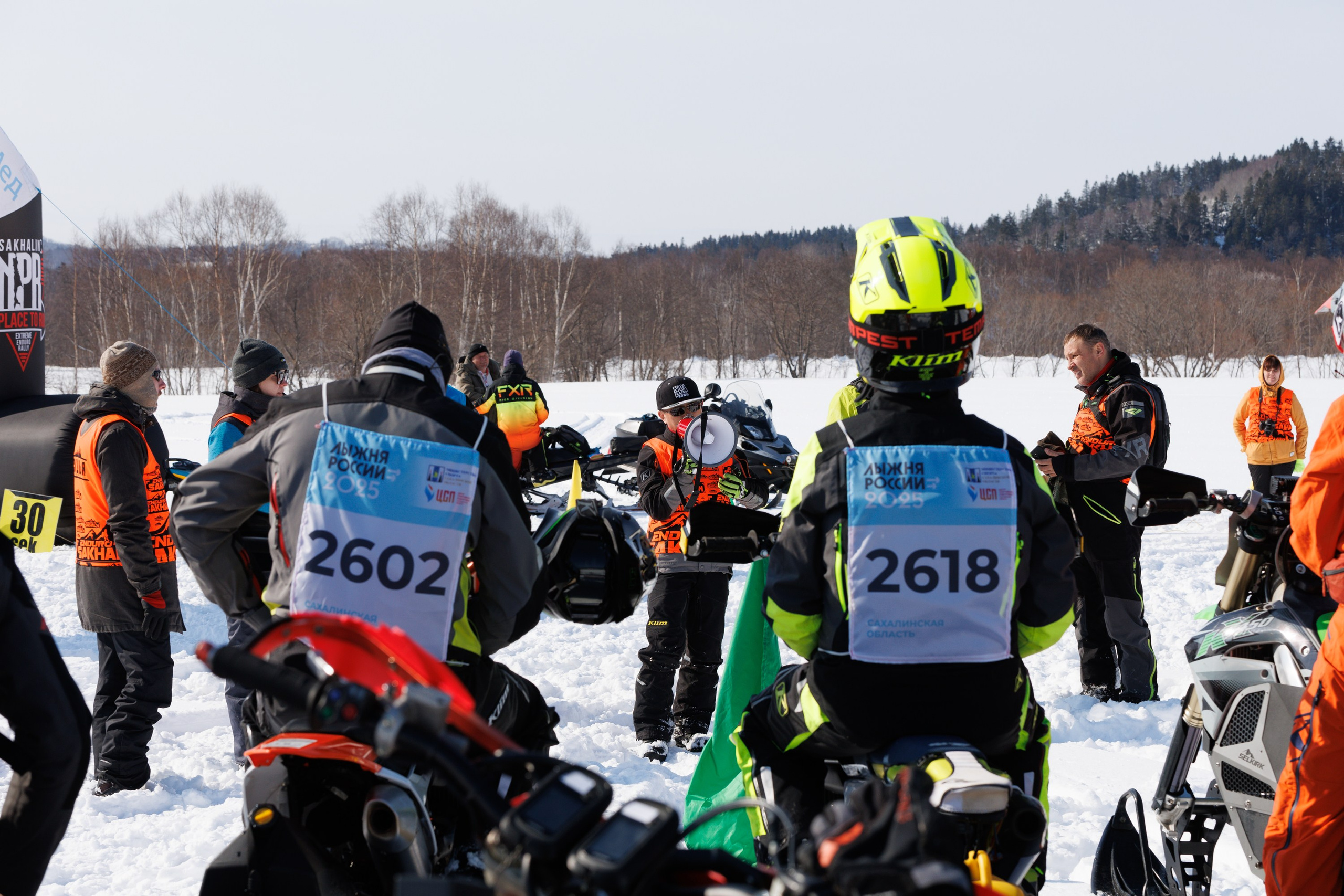 Чемпионат Экстрим Эндуро на сноубайках. Свадебный, семейный и репортажный фотограф в Южно-Сахалинске Артур Петросян