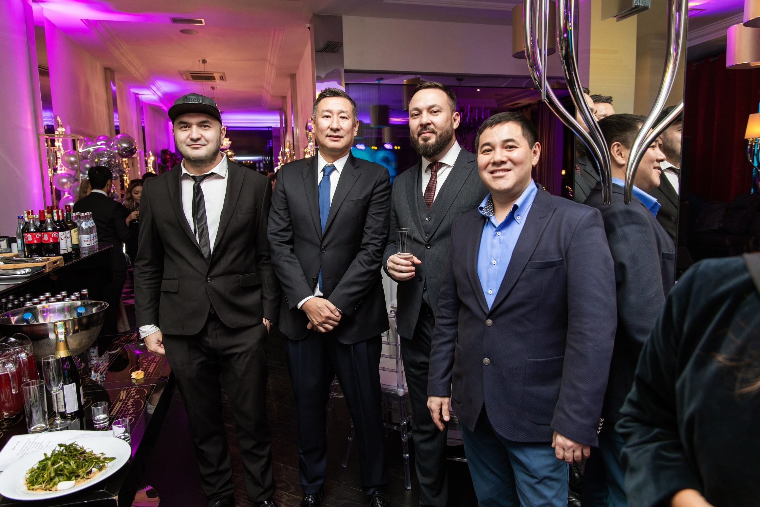 Корпоратив. Свадебный и студийный фотограф в Алматы Ильяс Кырбаев