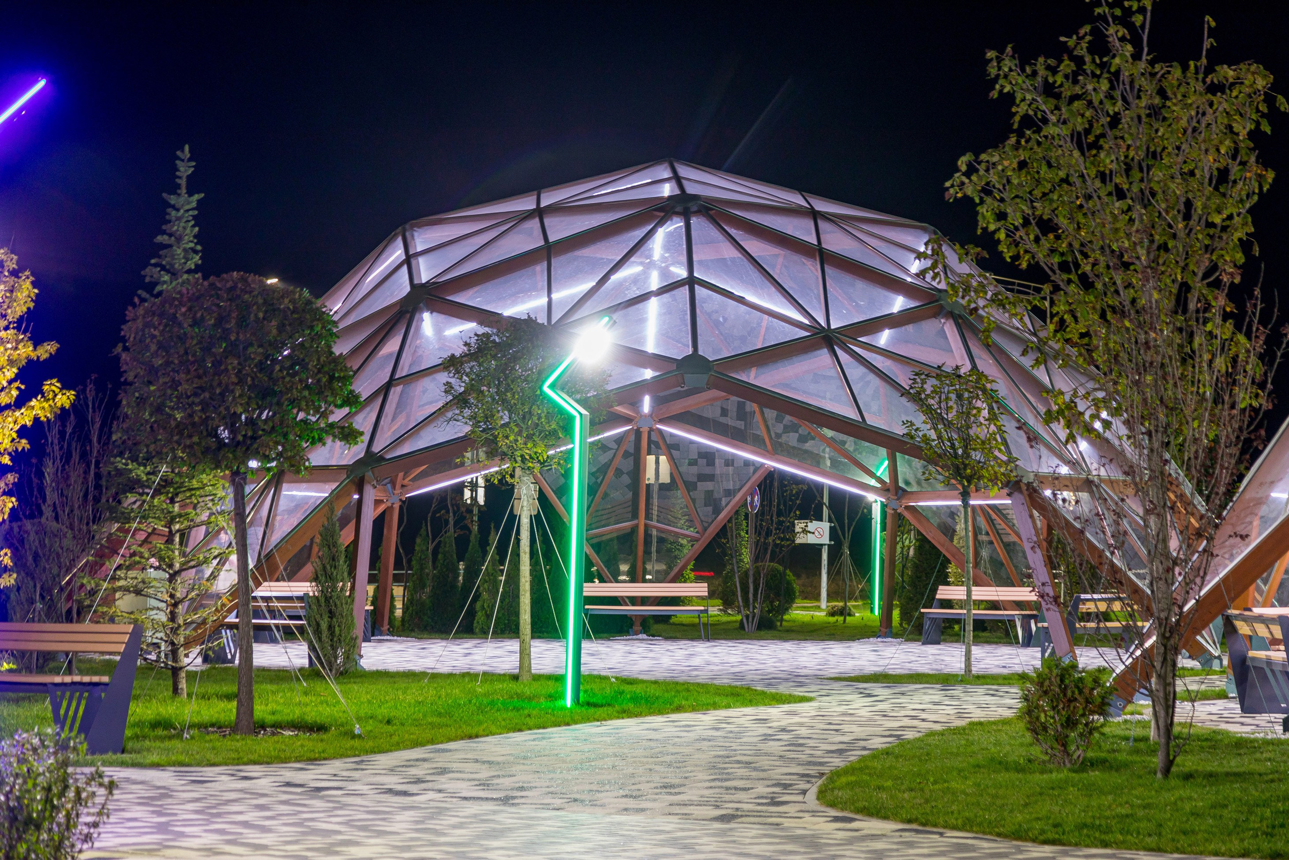 Exterior photography. Interior photographer Vitalii in Portland and Vancouver