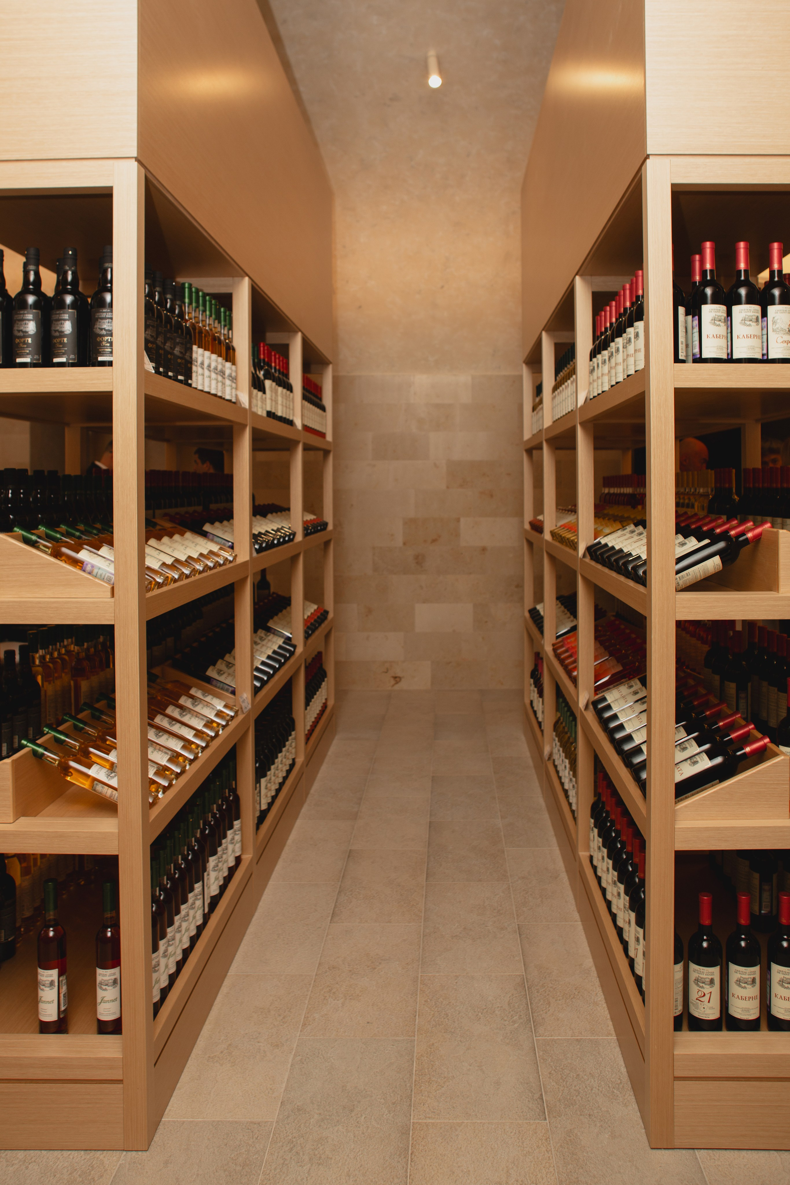 Джаннет | винный бутик | 10.2024. Фотограф | Юля Ди