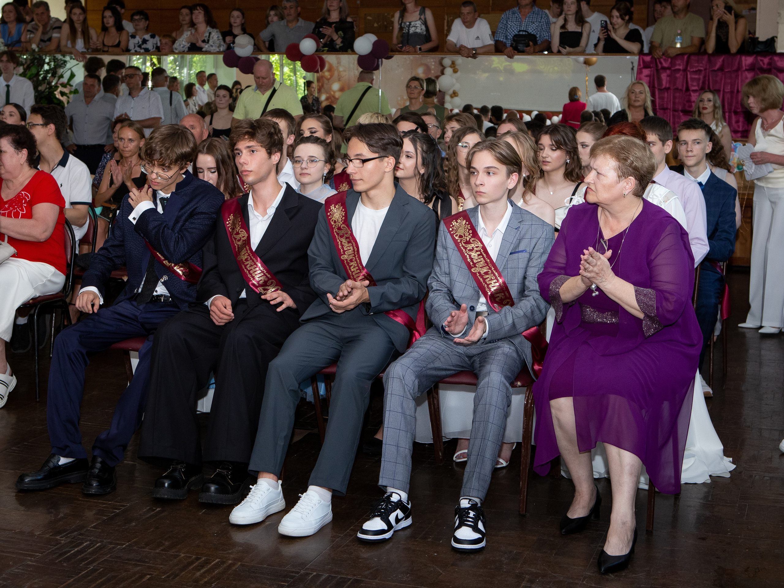 Последний звонок/Выпускной в школе. Фотограф во Владивостоке Анастасия Стробыкина