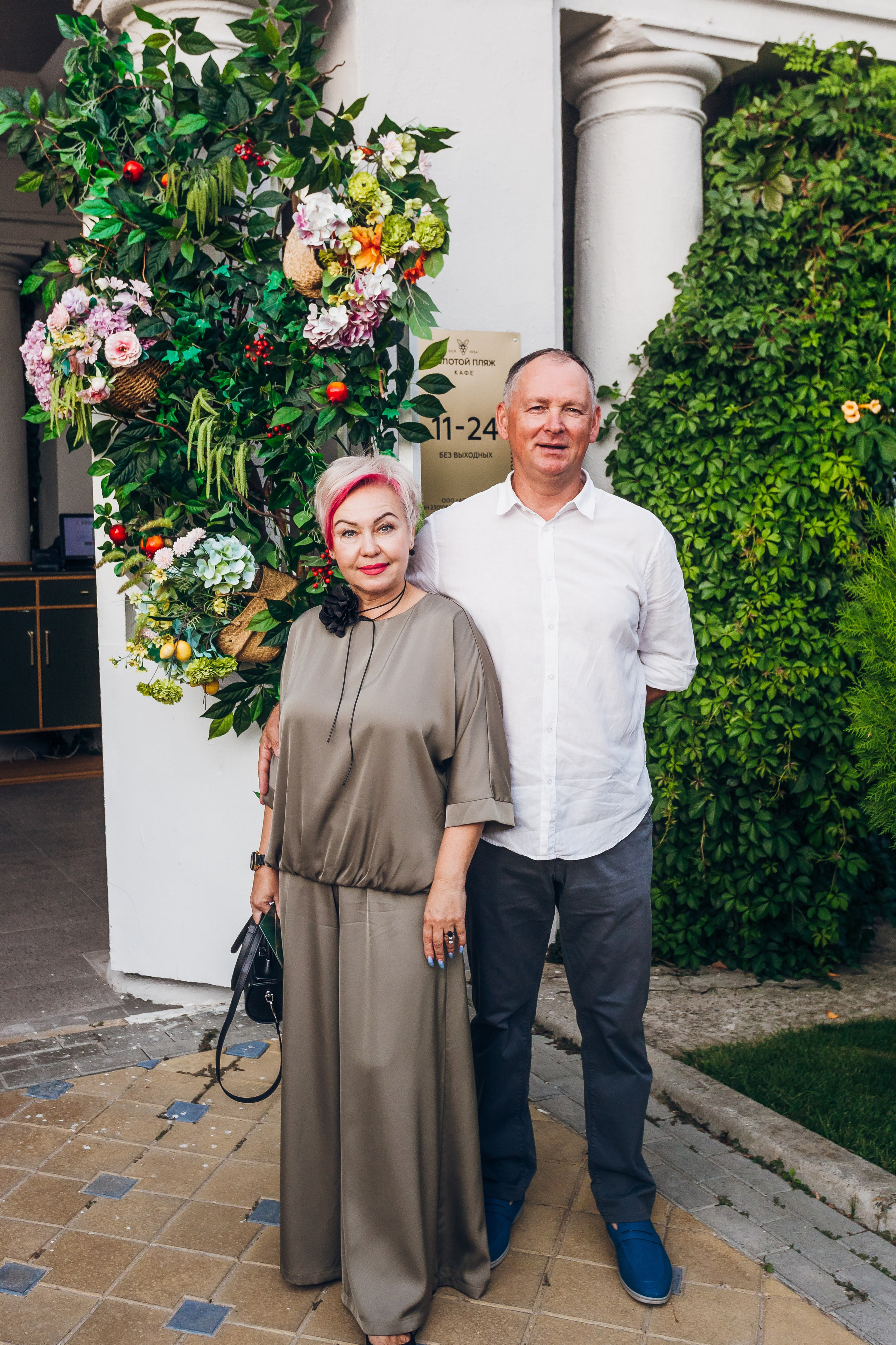 День рождение в уютном ресторане. Фотограф Денис Денисов