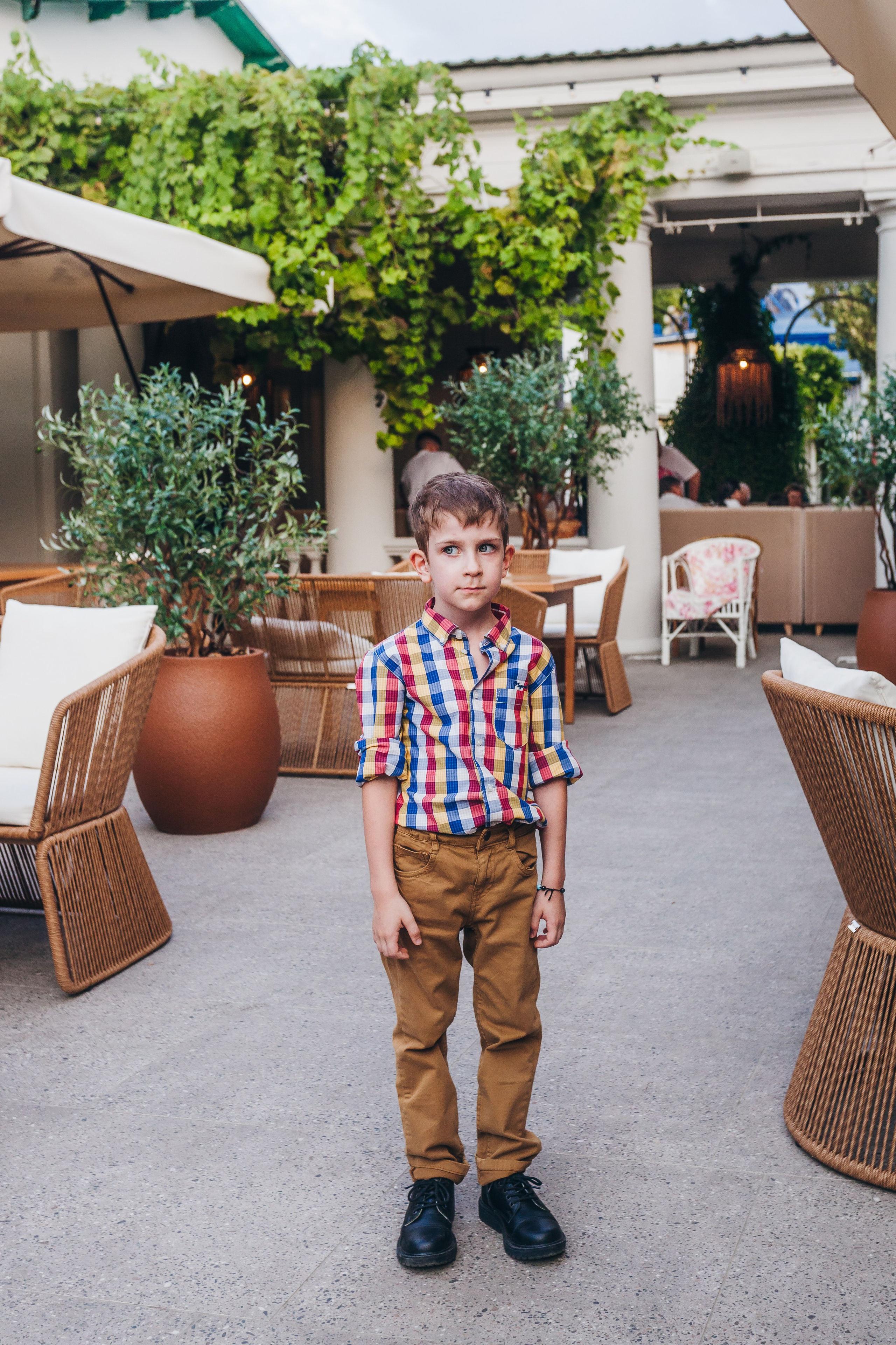 День рождение в уютном ресторане. Фотограф Денис Денисов