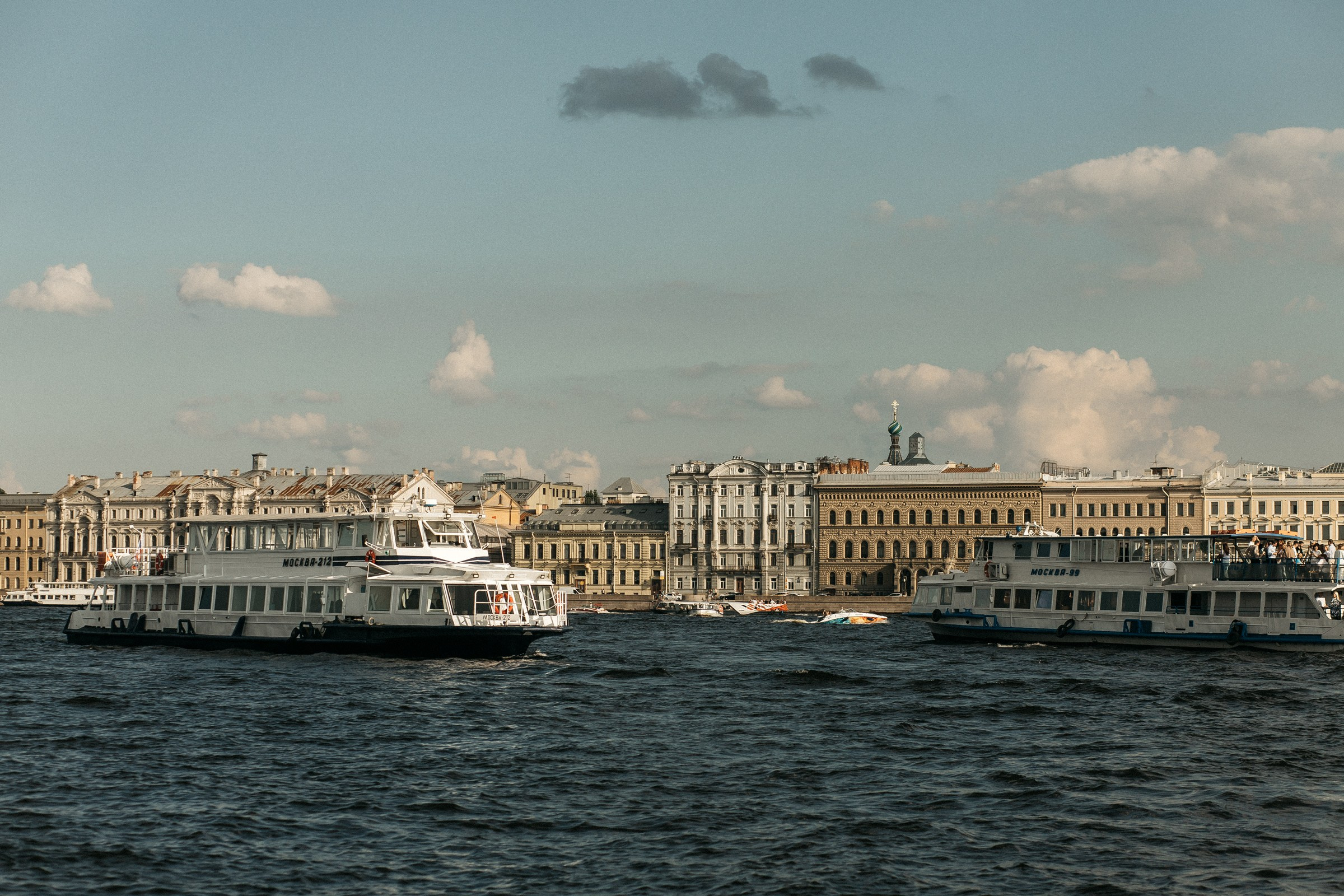 Репортажный фотограф на кораблик Питер