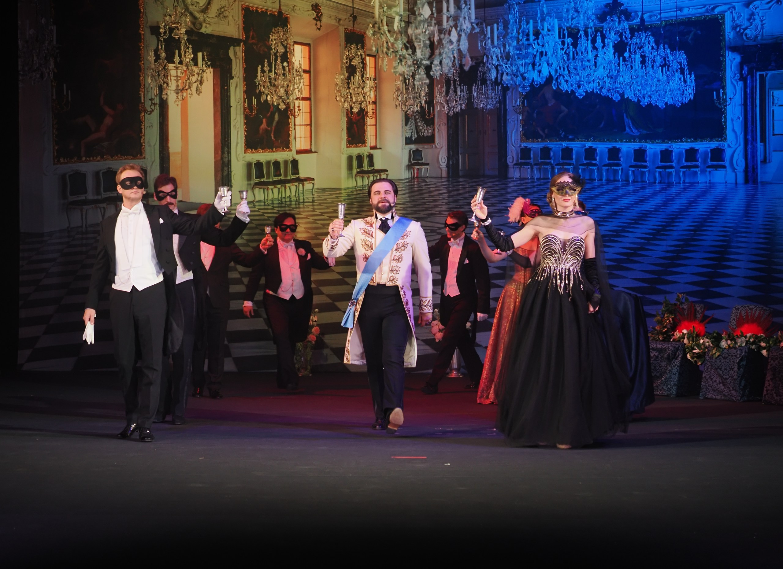 «БУФФ-ПАРАДИЗ» Летучая мышь (в Нск). Портретный и спортивный фотограф в Новосибирске и Твери Кононов Алексей