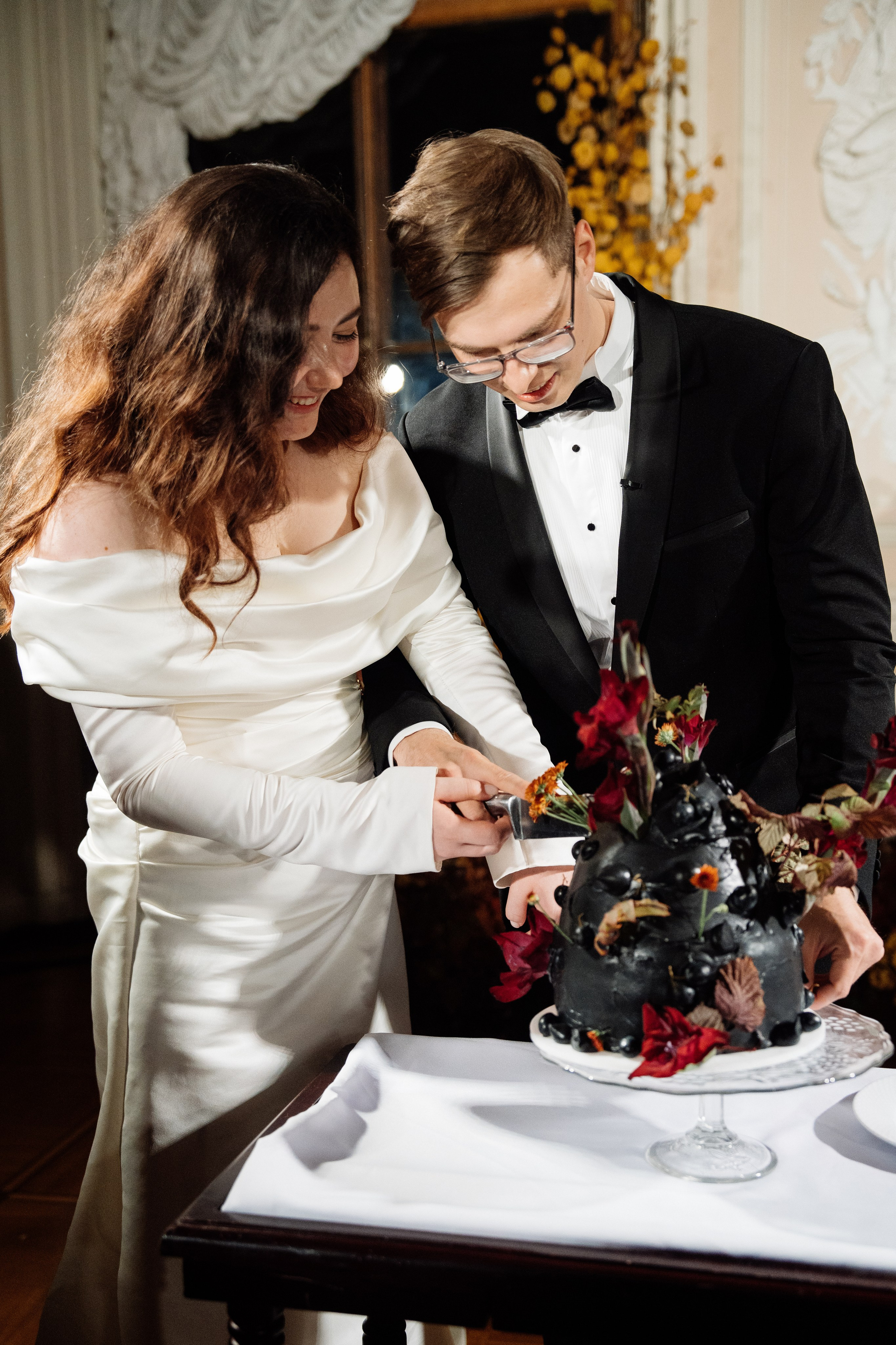 Современная свадьба во дворце. Свадебный фотограф организатор в Санкт-Петербурге Ассоль Опарина