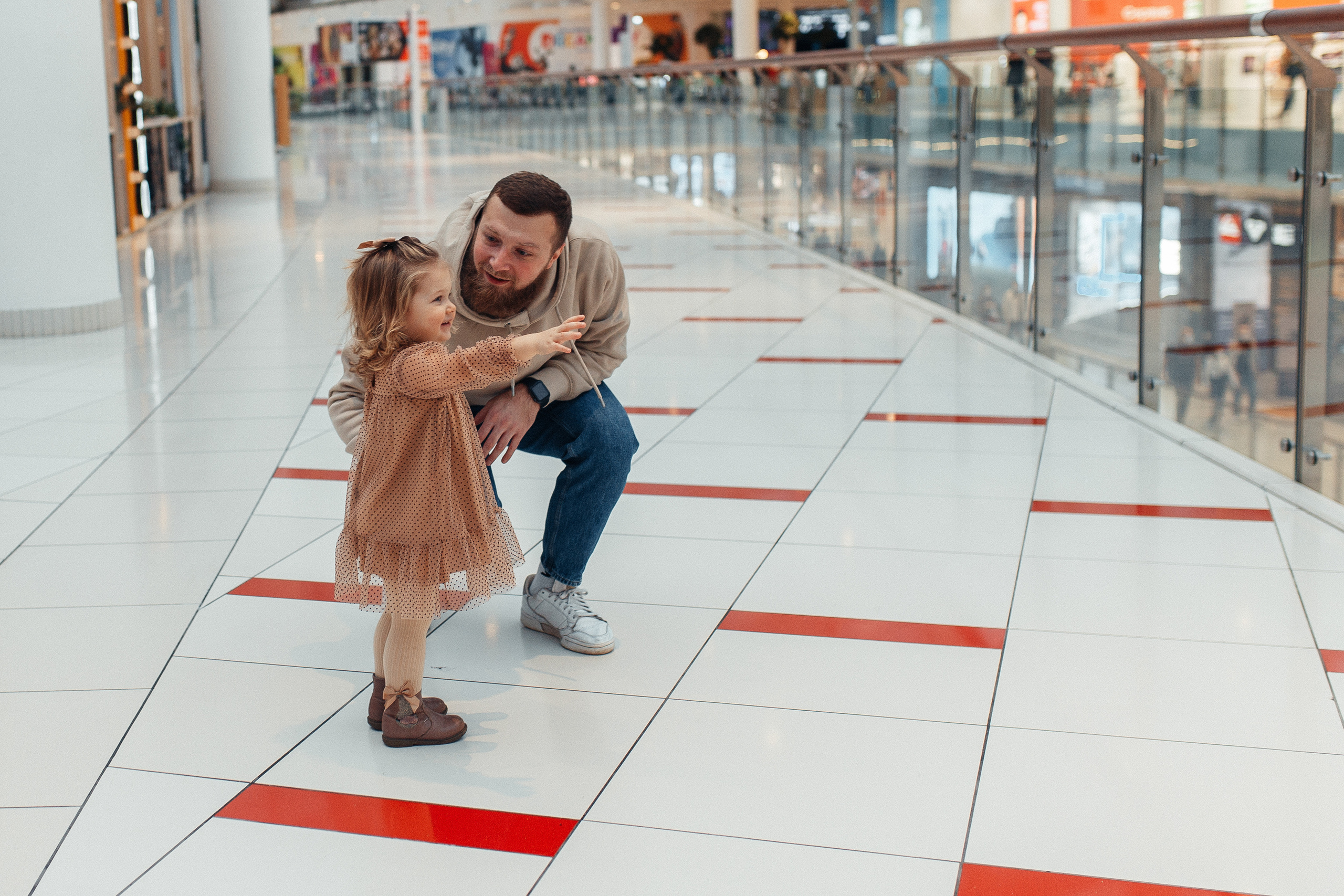 Прогулка по торговому центру. Семейный фотограф в Москве. Дарья Долгих
