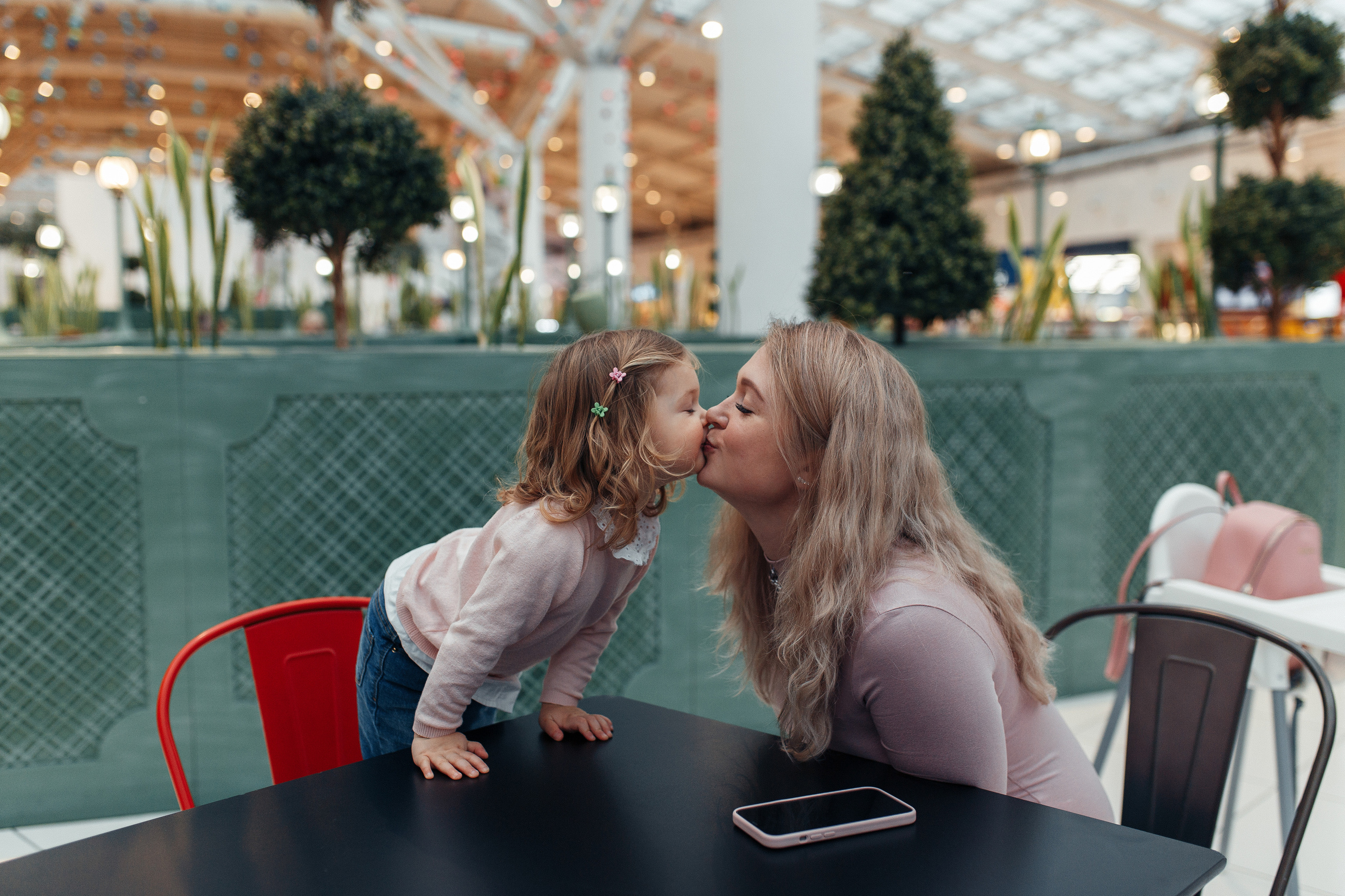 Прогулка по торговому центру. Семейный фотограф в Москве. Дарья Долгих